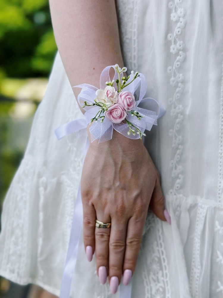 KOTYLION NA RĘKĘ ŚLUB STUDNIÓWKA KORSARZ WESELE BUKIECIK RÓŻOWY Marka inny