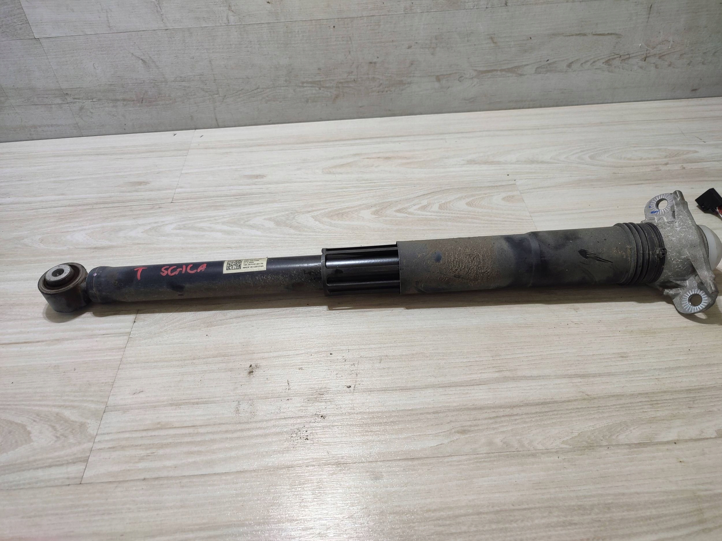 Skoda Scala 2020 shock absorber rear