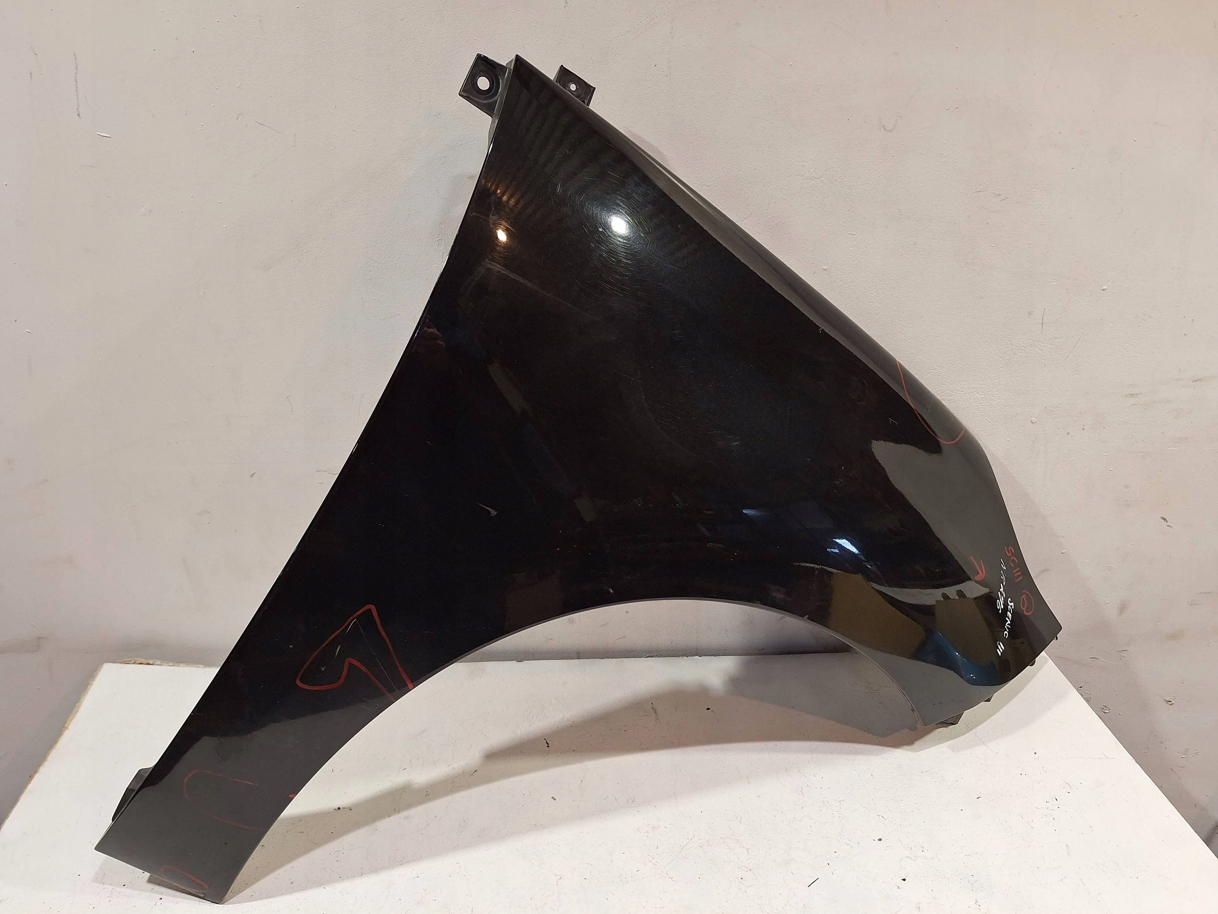 fender front right RENAULT SCENIC III 09