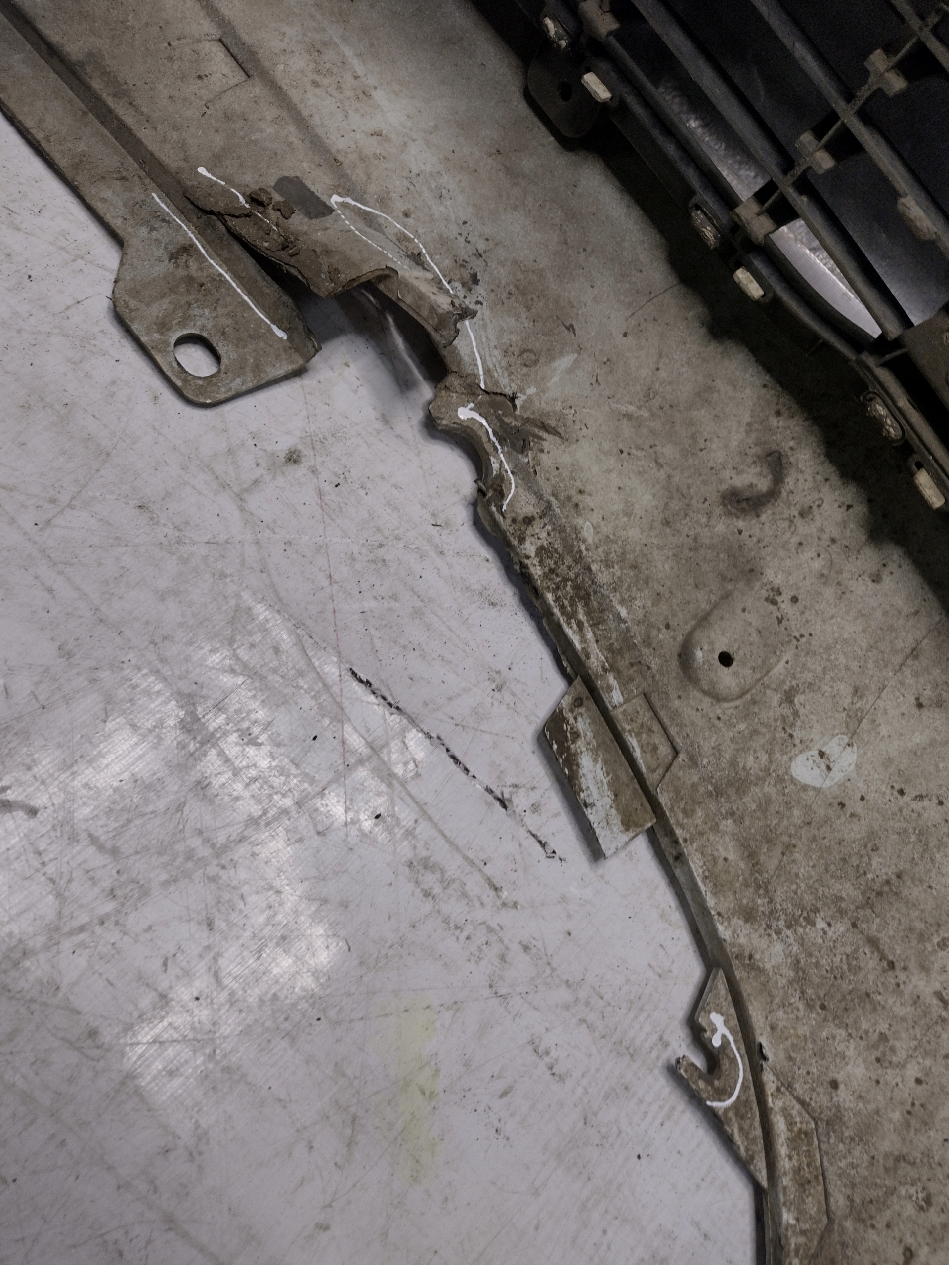 front bumper Opel Zafira A k: Y474