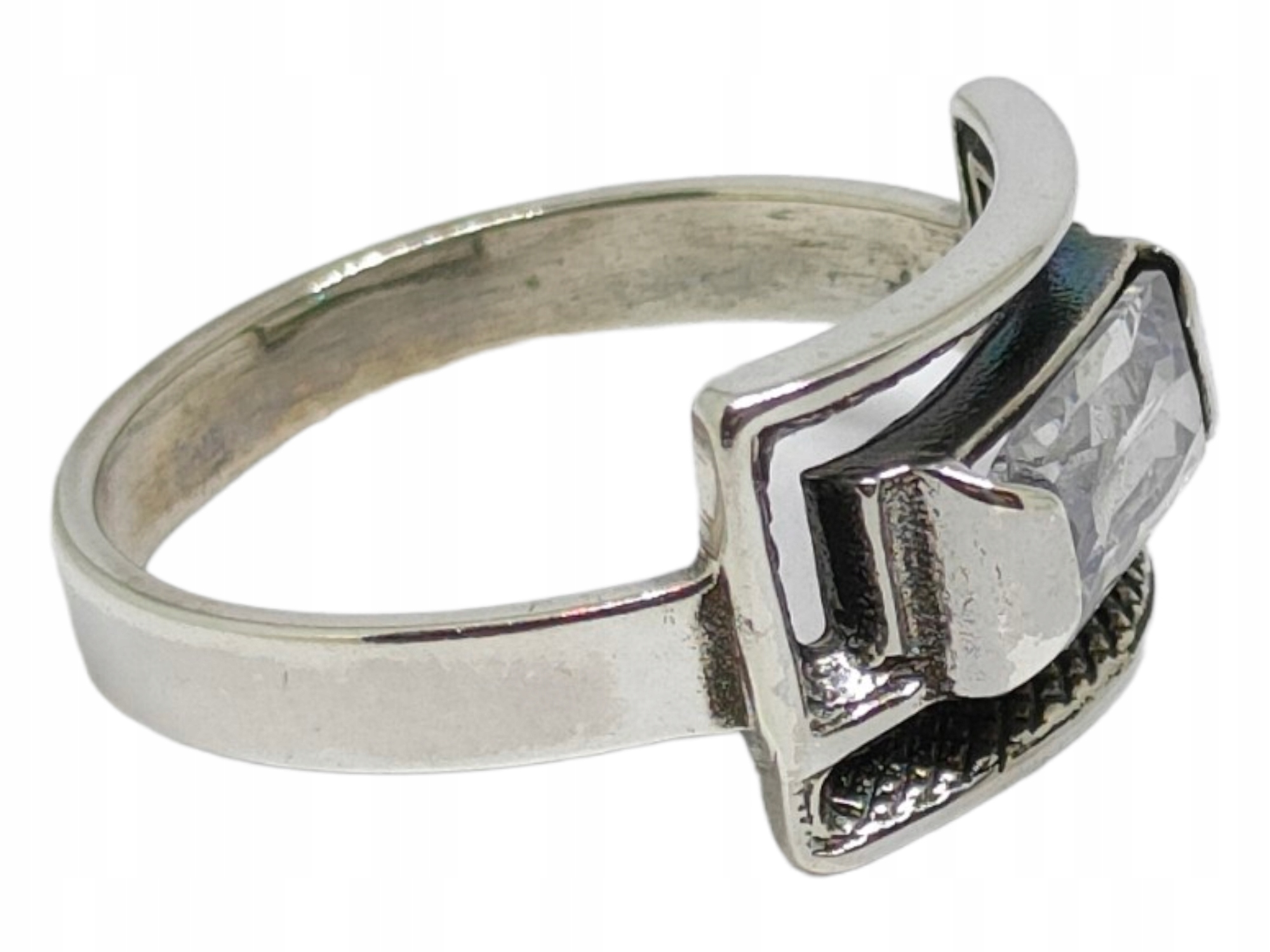 Srebrny pierścionek pr.925 2,53g r.13 Rozmiar/Średnica wew. (mm) 13/16,67