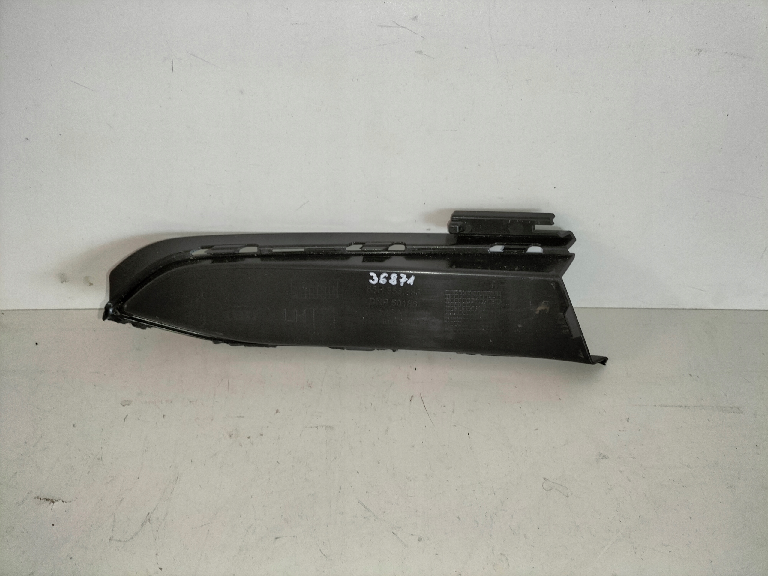 grille grid of a bumper front left AUDI Q6 85H 24