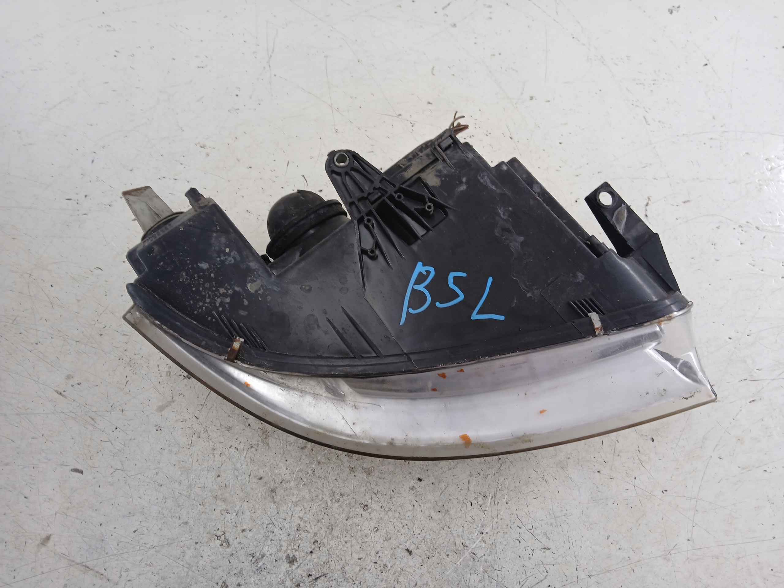VW PASSAT B5 LIFT light left front lens