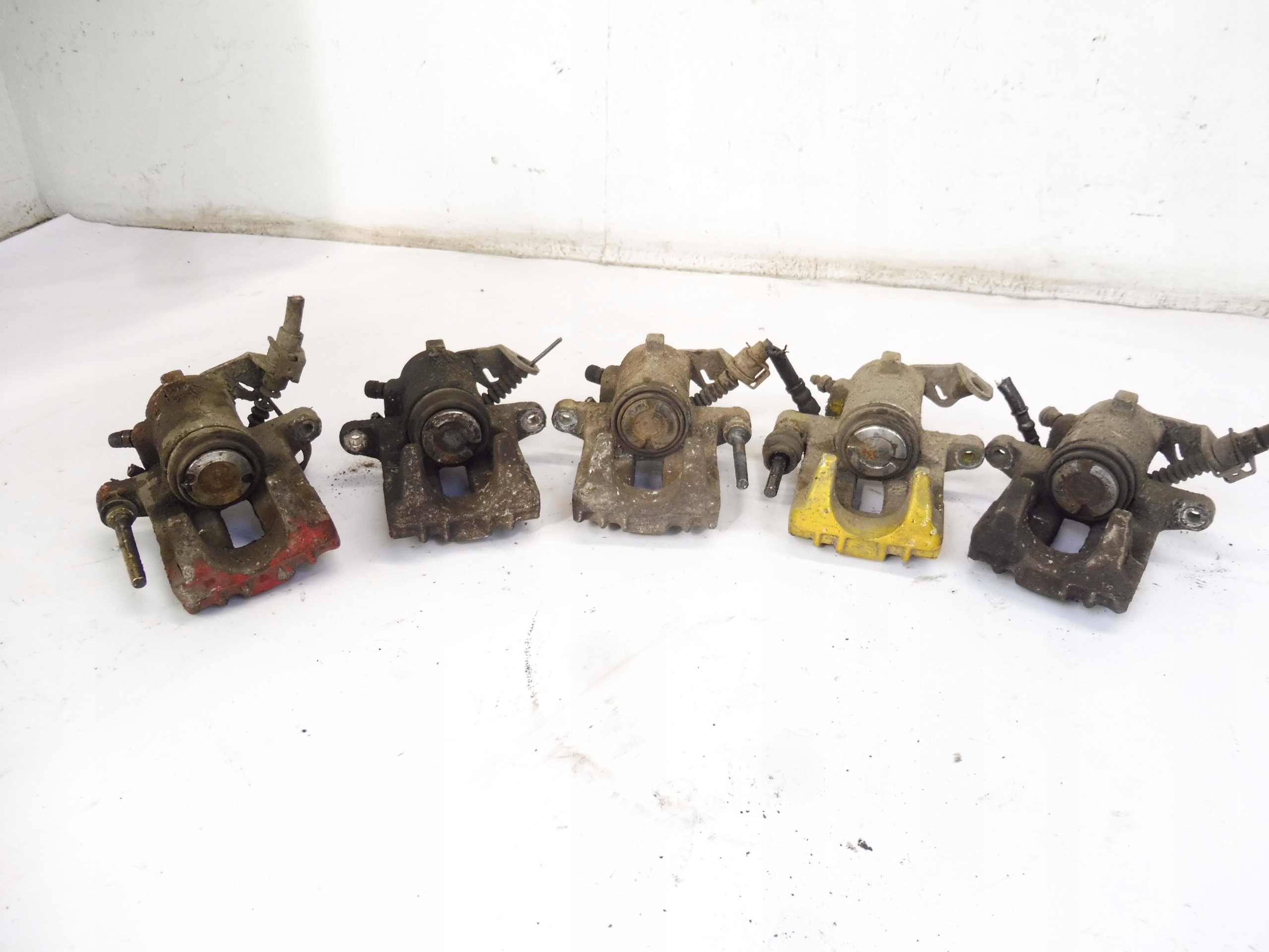 ZACISK HAMULCOWY PRAWY TYŁ VW GOLF IV BORA LEON