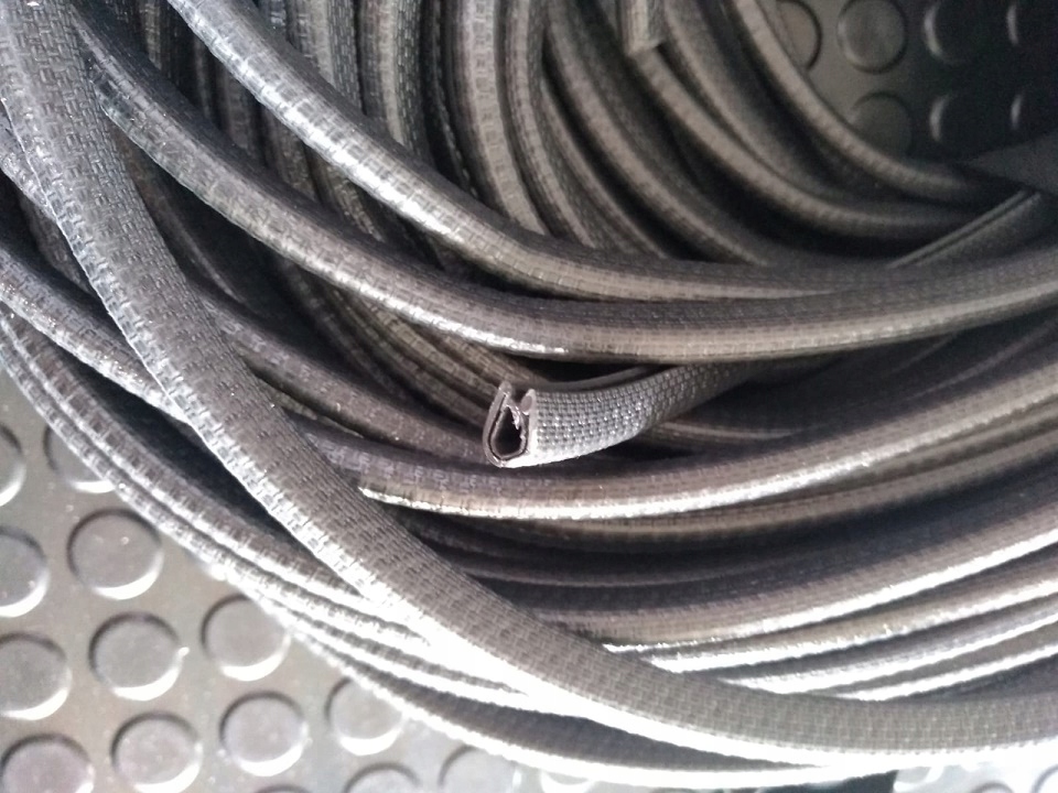 USZCZELKA NA KRAWĘDŹ RANT OSŁONA ZACISKOWA 1-2 MM