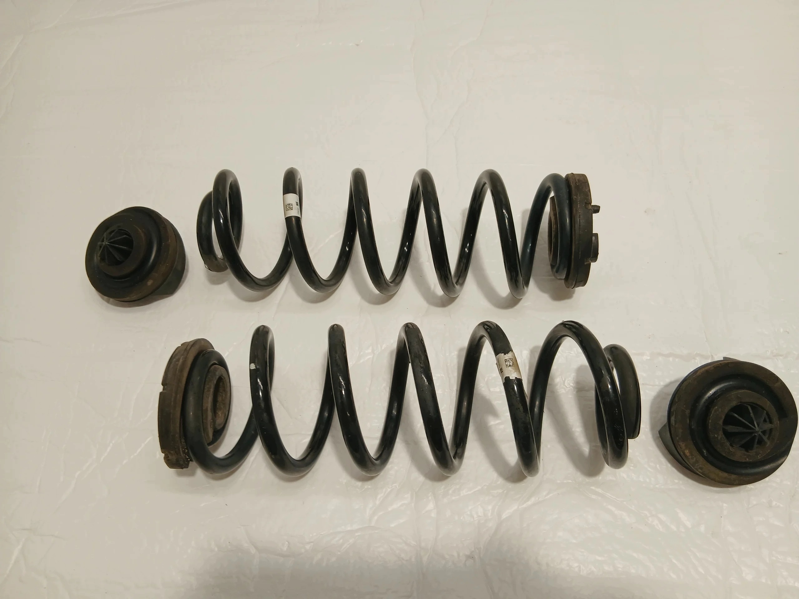 AUDI A4 B9 LIFT spring springing left right rear part 8W0511115