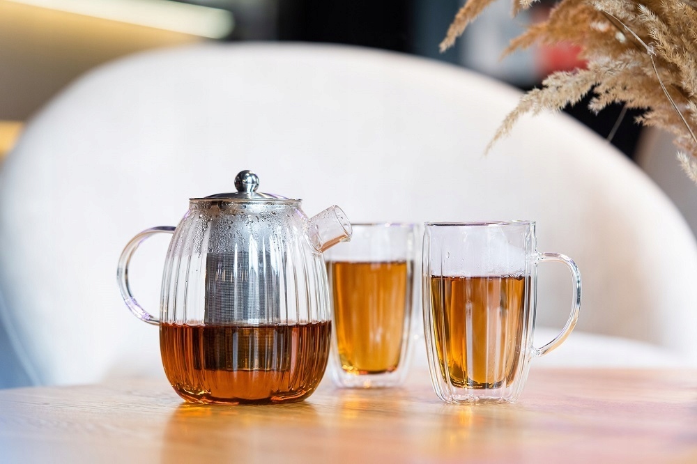 VIALLI TULIP DZBANEK IMBRYK ZAPARZACZ SZKLANY Z SITKIEM HERBATY ZIÓŁ 1 L Rodzaj zaparzacz dzbanek