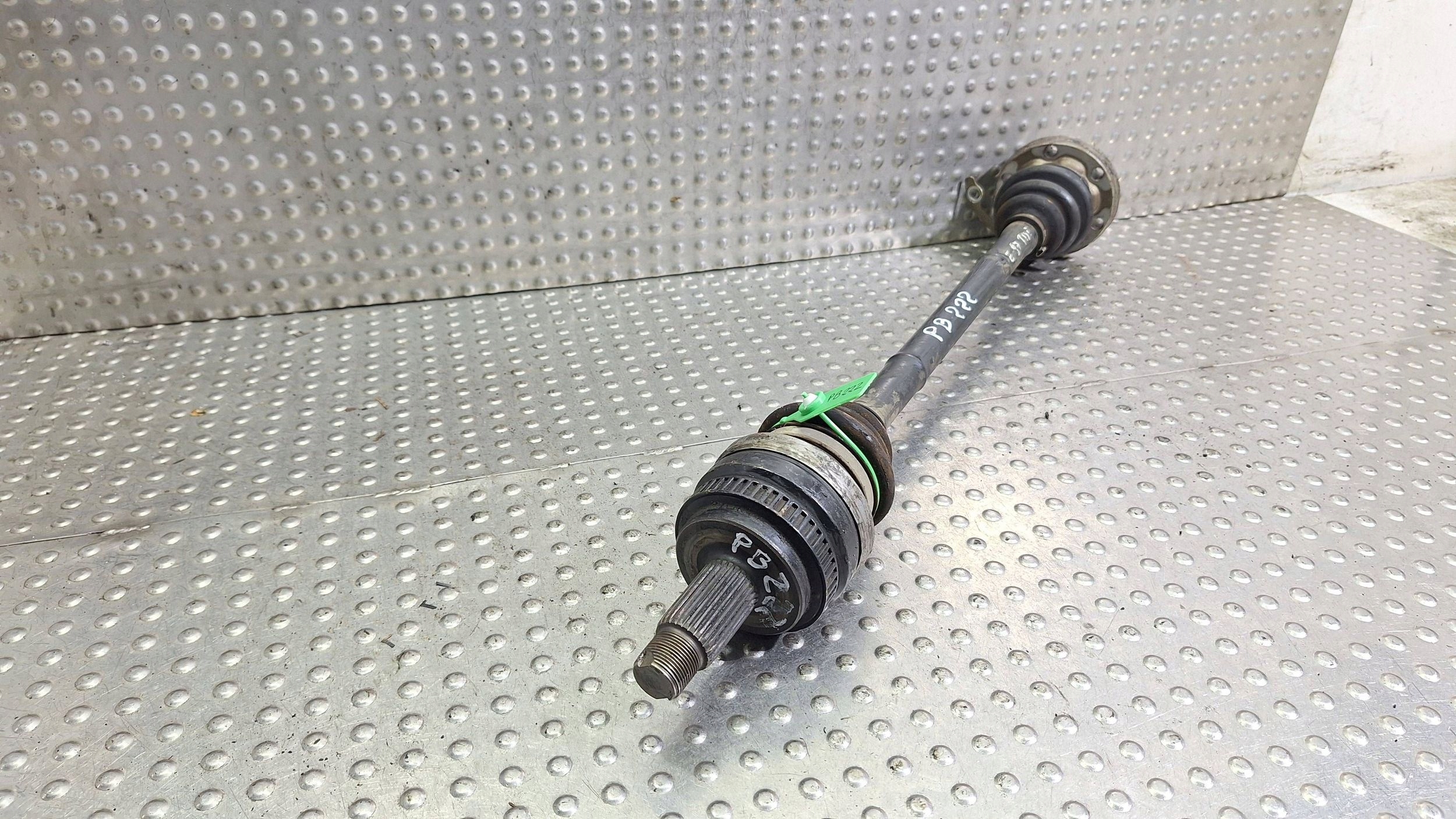 Antriebswelle rechts heck 7533446 BMW E81 E87 E90 E91 E92 2.0D N47