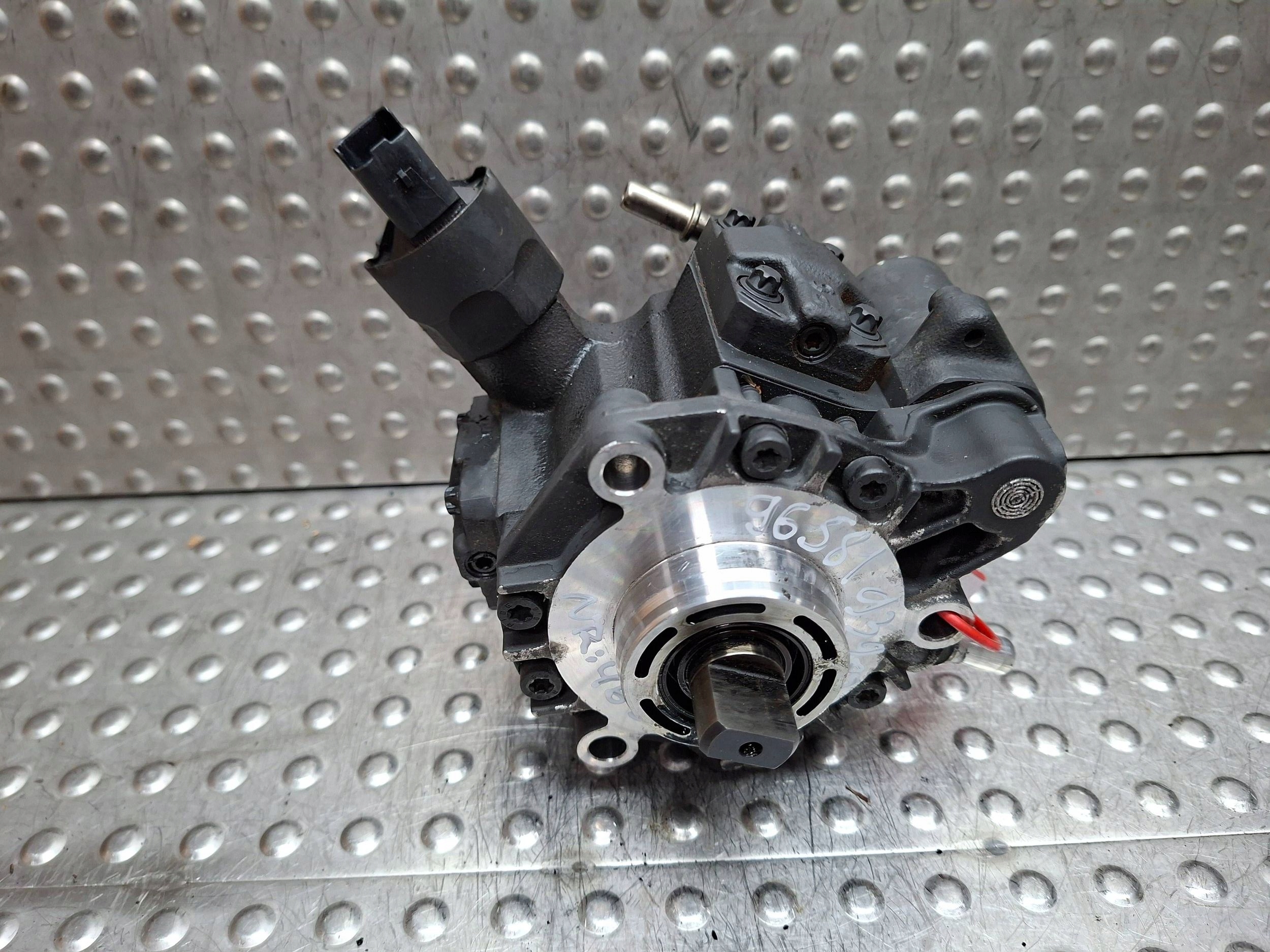 injection pump 9658193980 CITROEN C5 III 2.0 HDI 2007