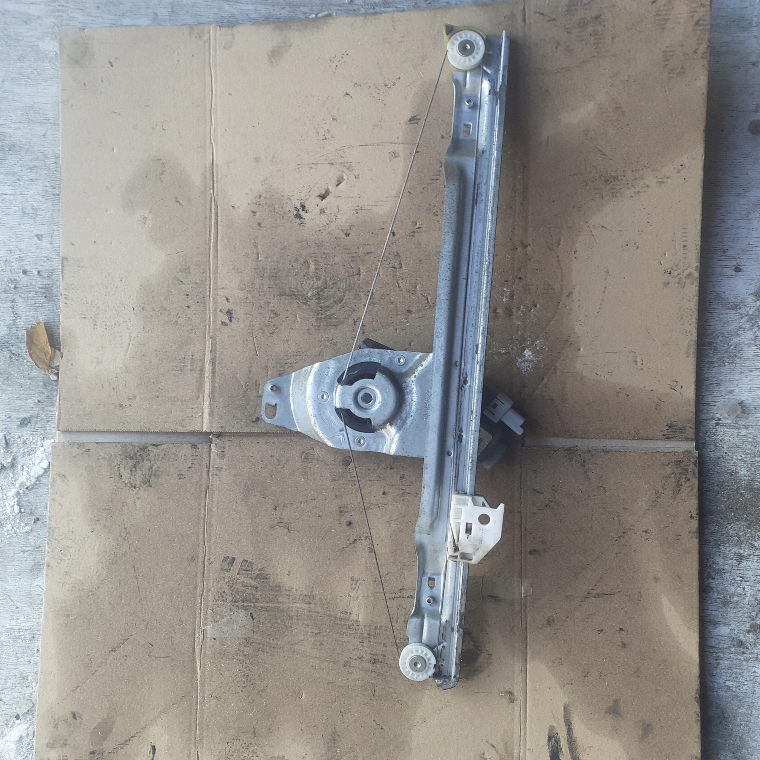 window regulator rear left CITROEN C4 PICASSO 2006-2013 135090222