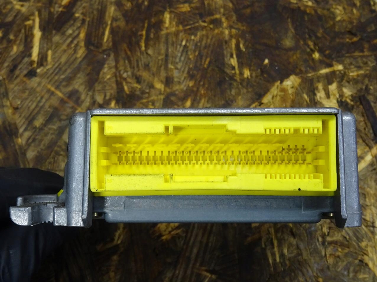 AUDI TT 8N 98-00 MODUŁ SENSOR PODUSZEK POWIETRZNYCH AIRBAG 8N8909601 Producent części Audi OE