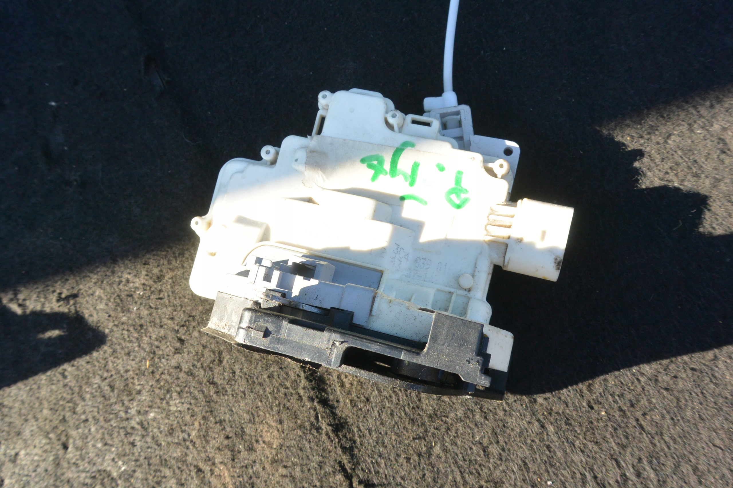 lock door front rear part right left AUDI Q7 4L EUROPA