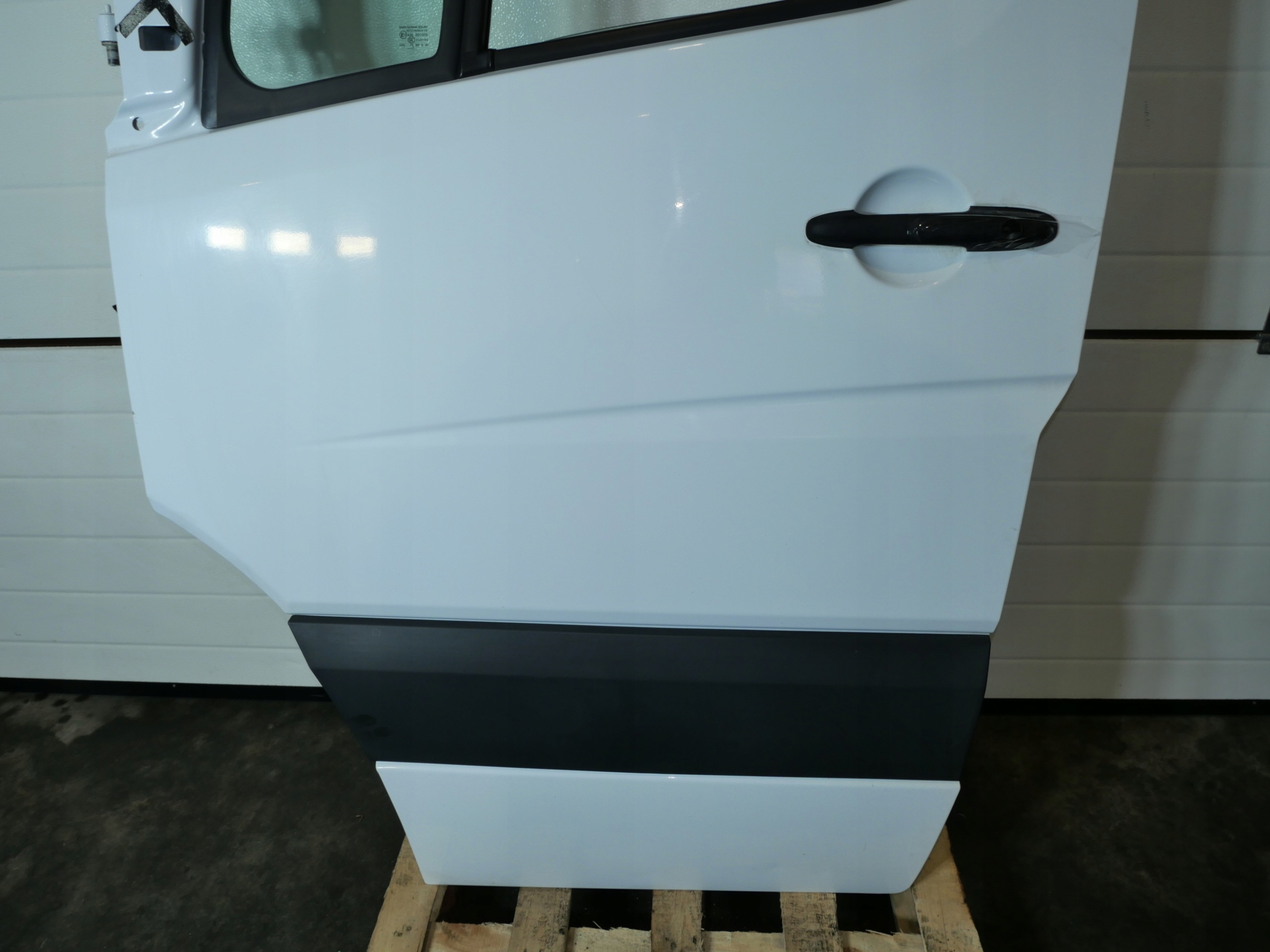 Tür links vorne MERCEDES SPRINTER 906