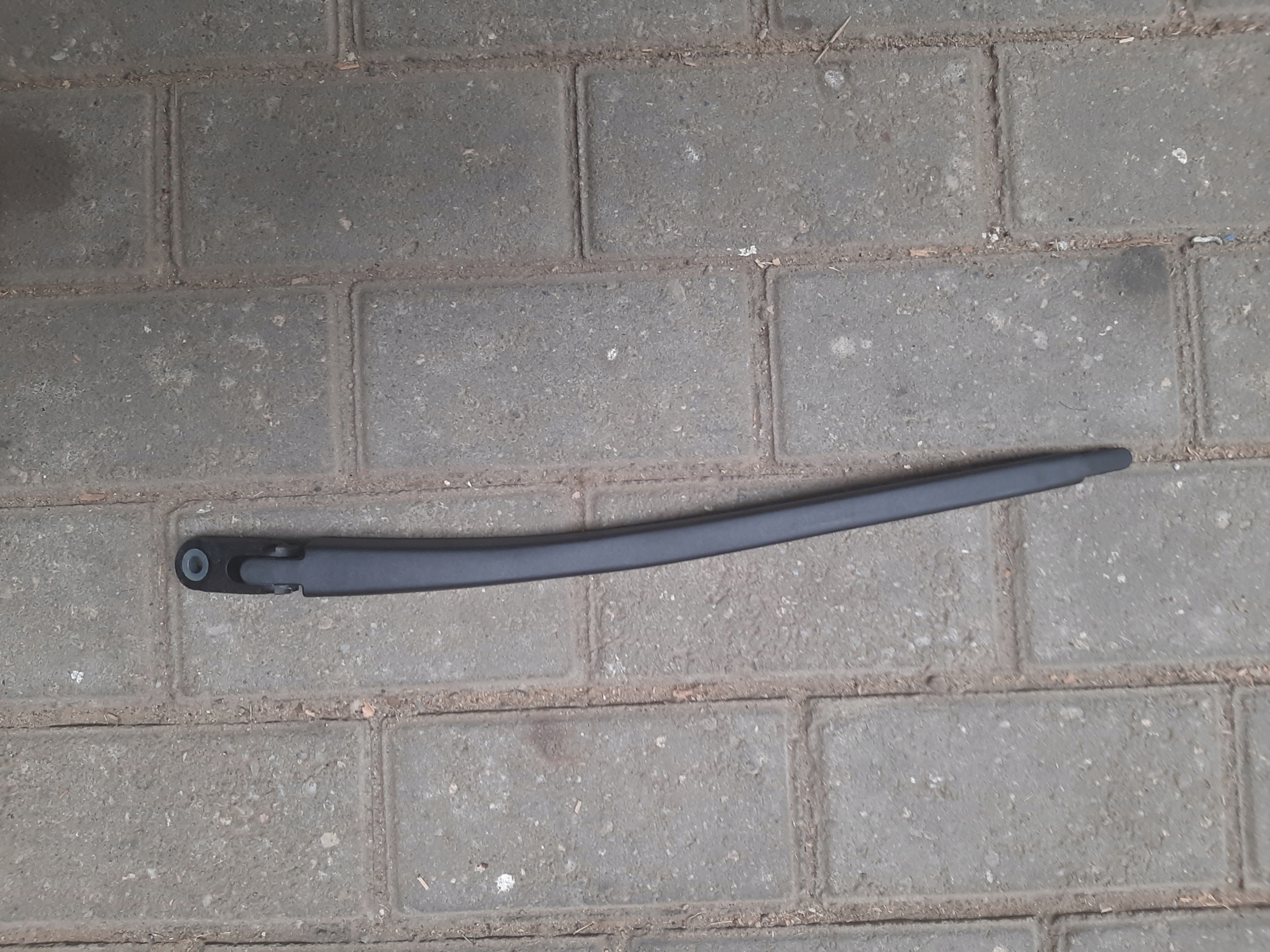 9130603 - РЫЧАГ СТЕКЛООЧИСТИТЕЛЯ ЗАДНИЙ OPEL ASTRA G ZAFIRA A