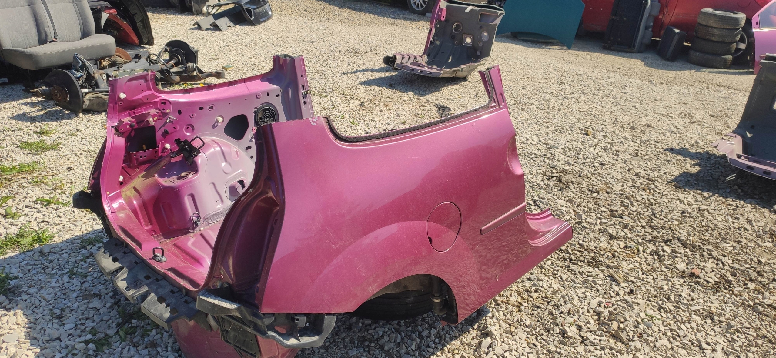 EU BŁOTNIK PRAWY LEWY TYŁ PAS TWINGO II 07- TELNE