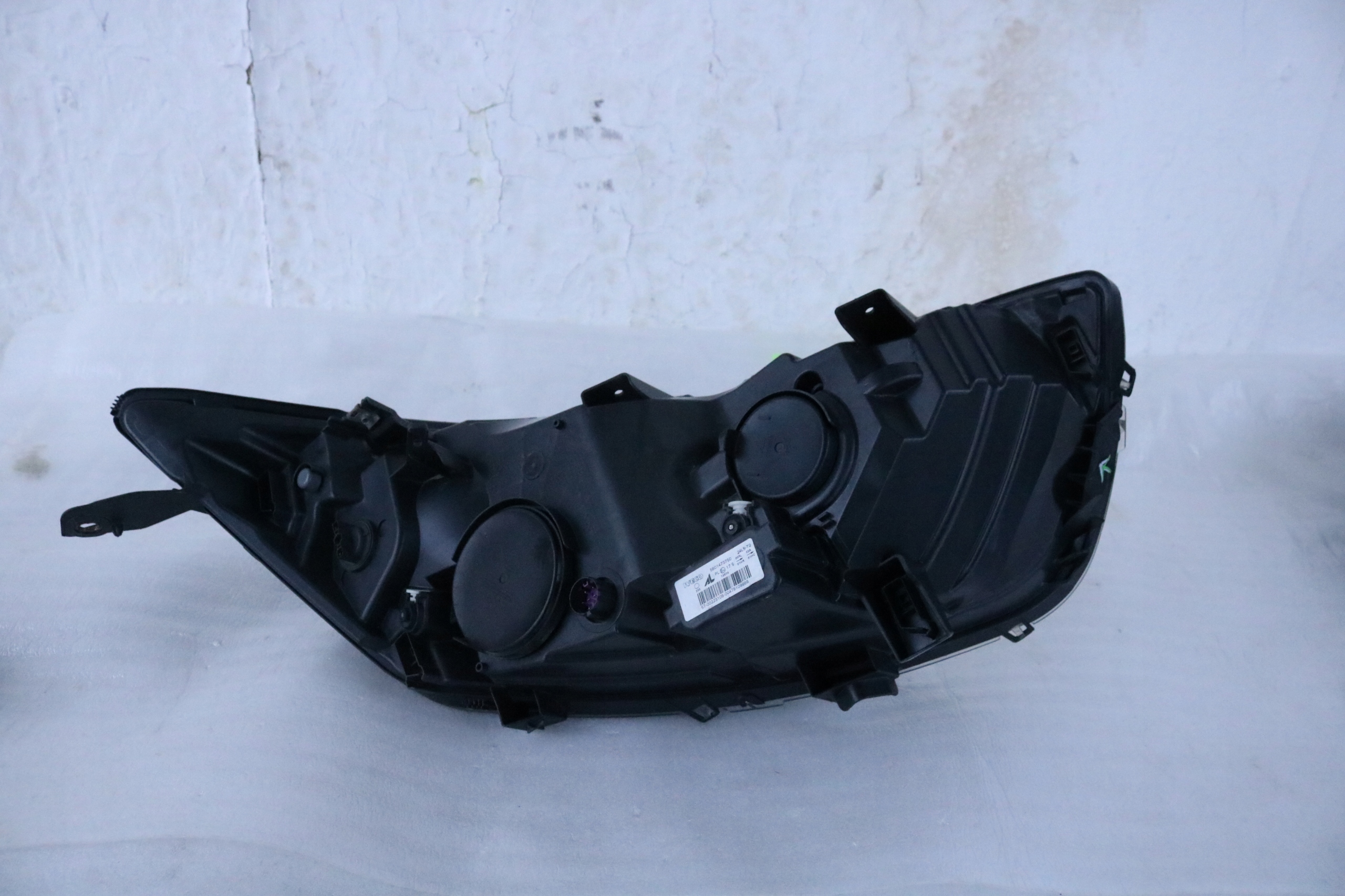 Iveco Daily IV 14- фара левая 5801473750
