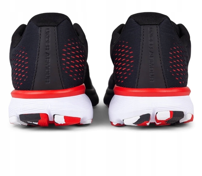 BUTY MĘSKIE UNDER ARMOUR CHARGED SPARK - 42,5 Rozmiar 42,5
