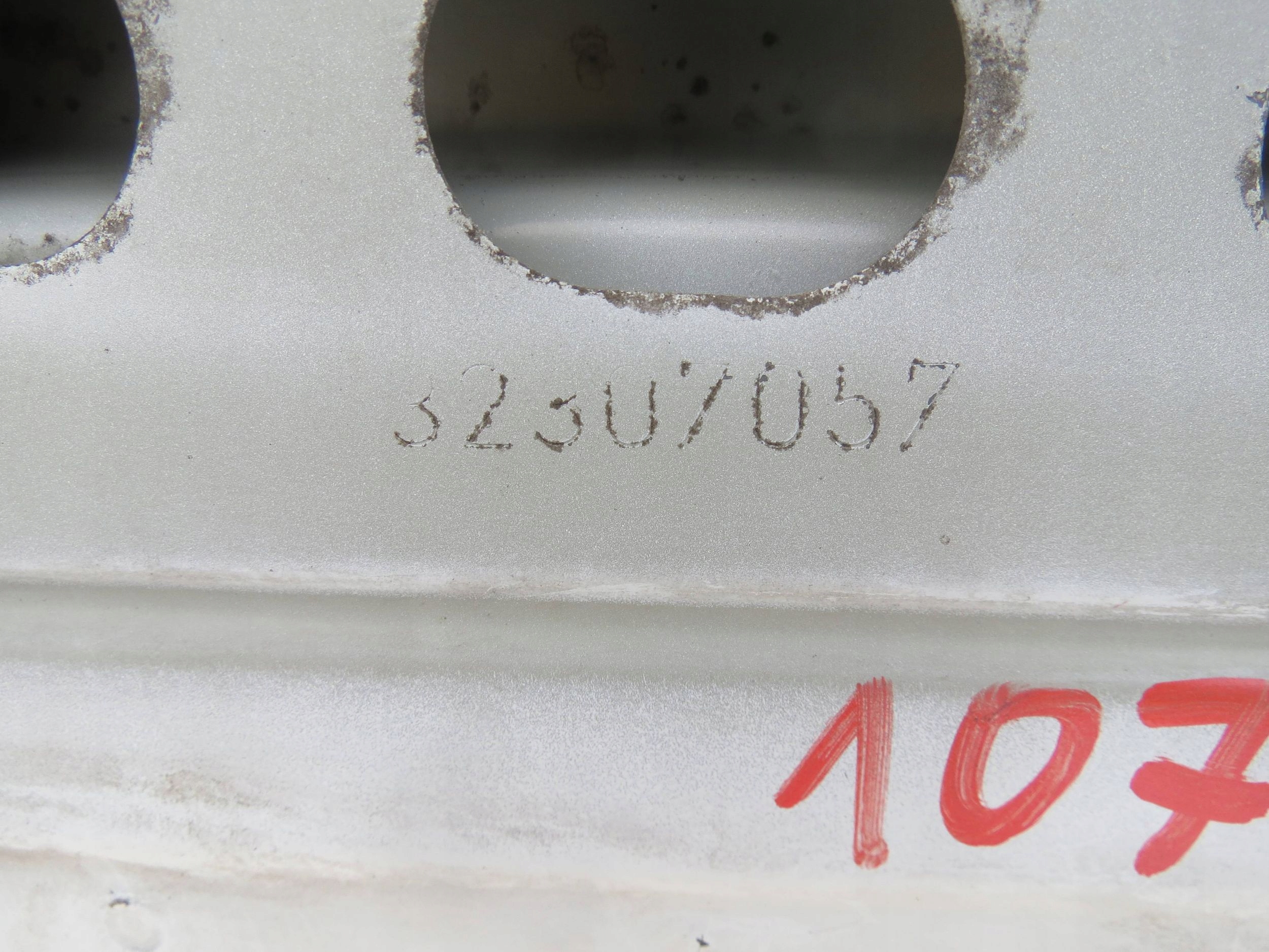 Poignée Console Aile PORSCHE CAYENNE 7L5819684A 7L5805175B