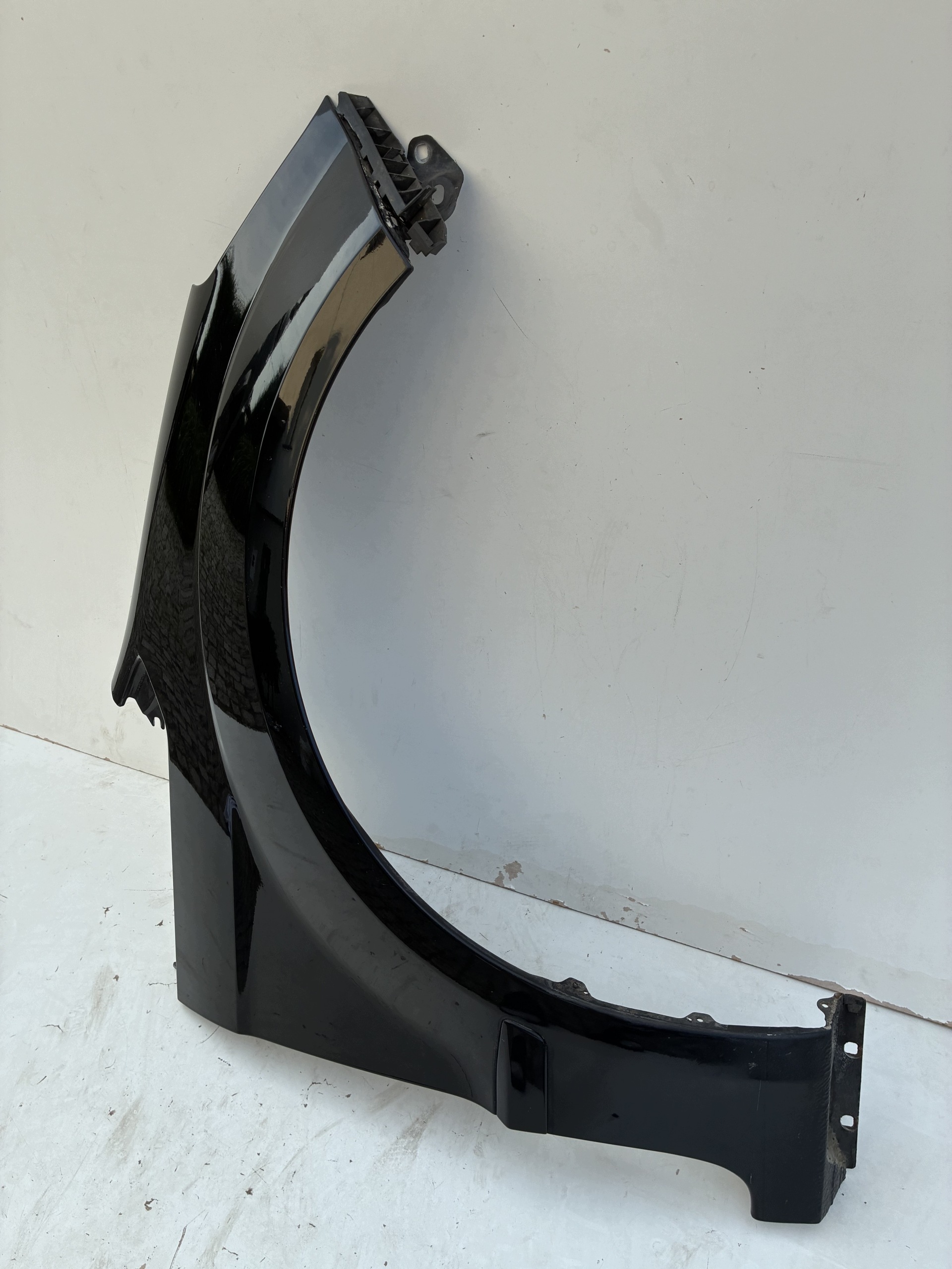 fender right front front Ford Galaxy Mk3 III G6 05-15r. ==OEM== Eu
