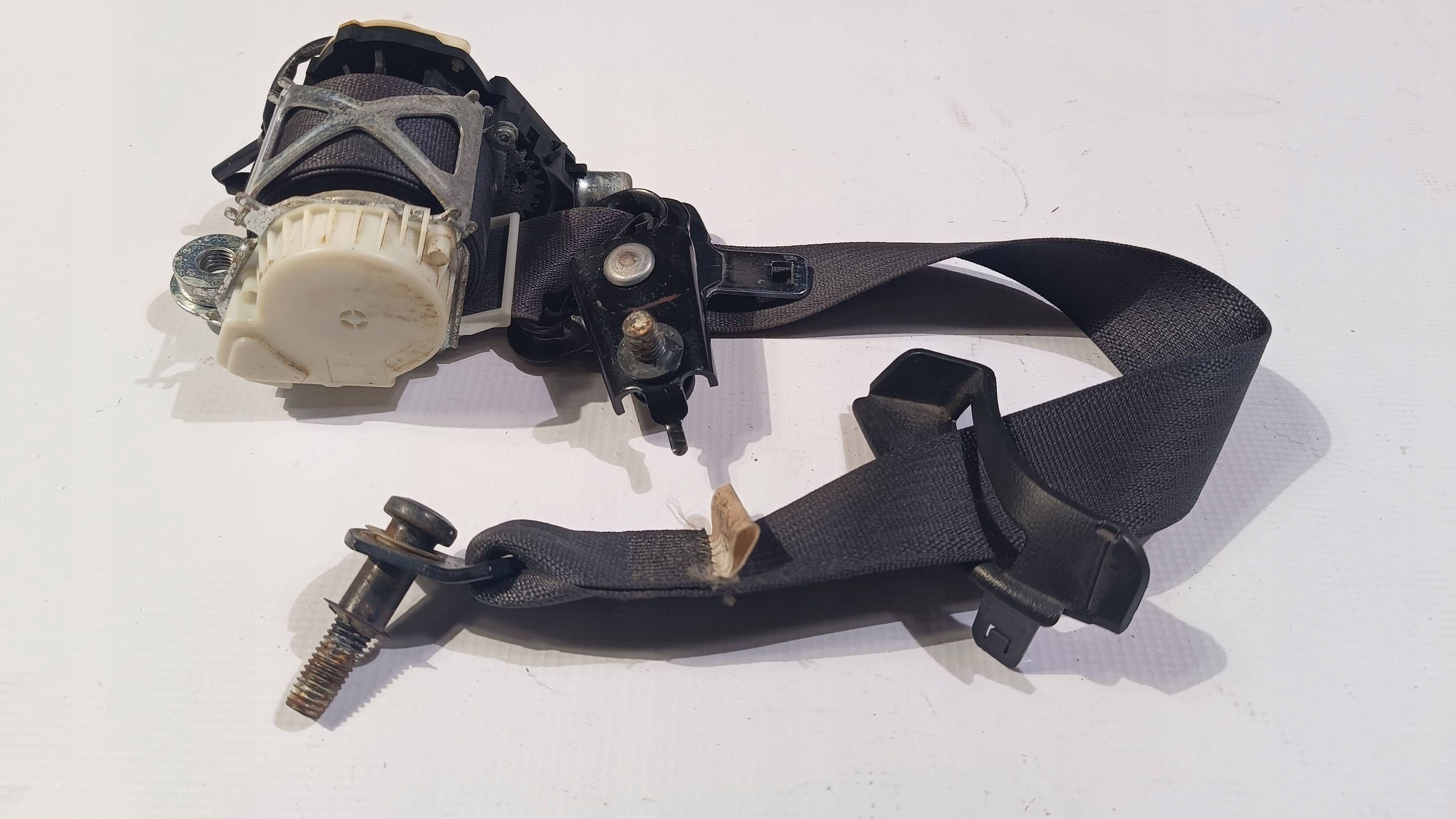 tension belt safety front left driver´s Chevrolet Camaro Cabrio 2009-2015