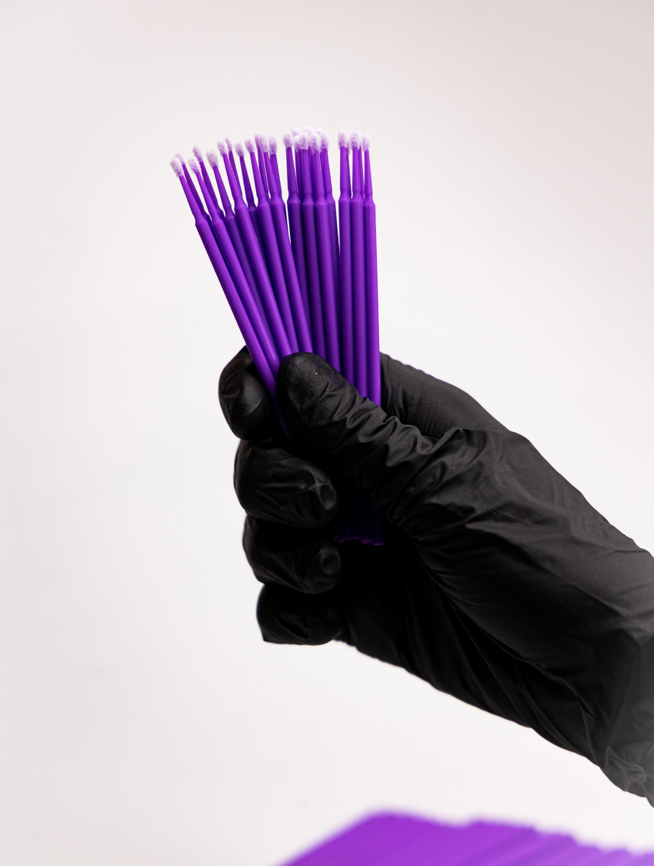 MIKRO APLIKATORY DO RZĘS BEZWŁÓKIENKOWE FIOLETOWE 100 szt Rodzaj aplikatory