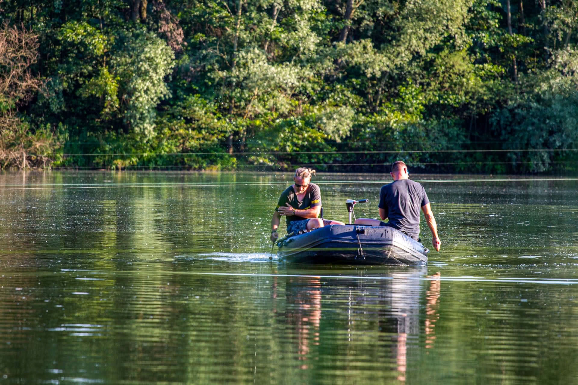 Black Cat kočka, Clonk, mělká voda, délka: 37 cm