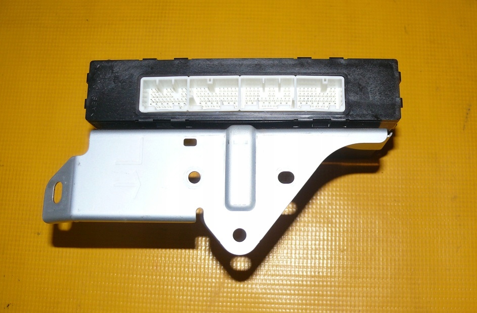control unit comfort control unit SUBARU LEGACY V 5 88281AJ201