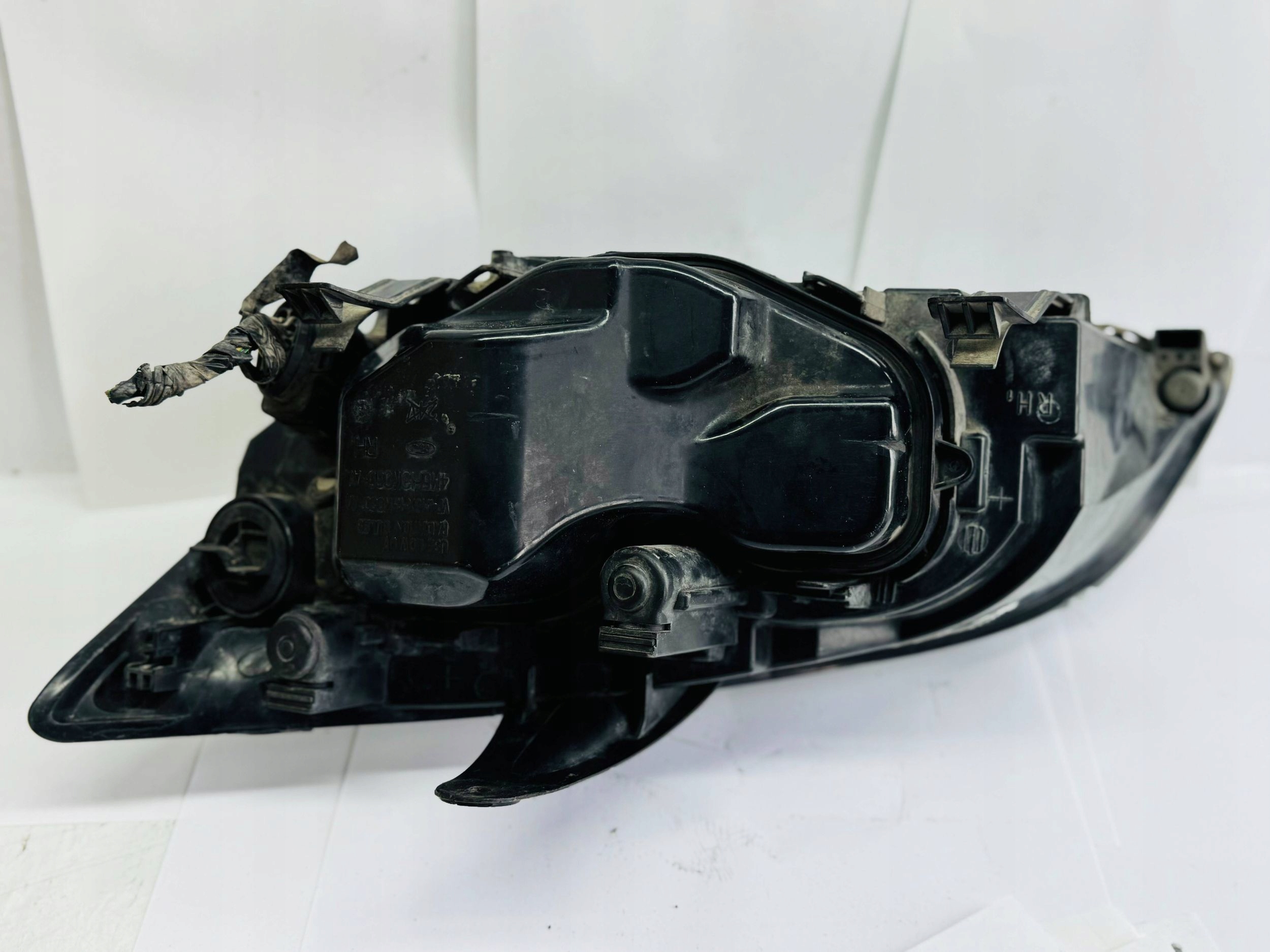 FORD FOCUS MK2 REFLEKTOR right H7 H1 4M5113W029AC