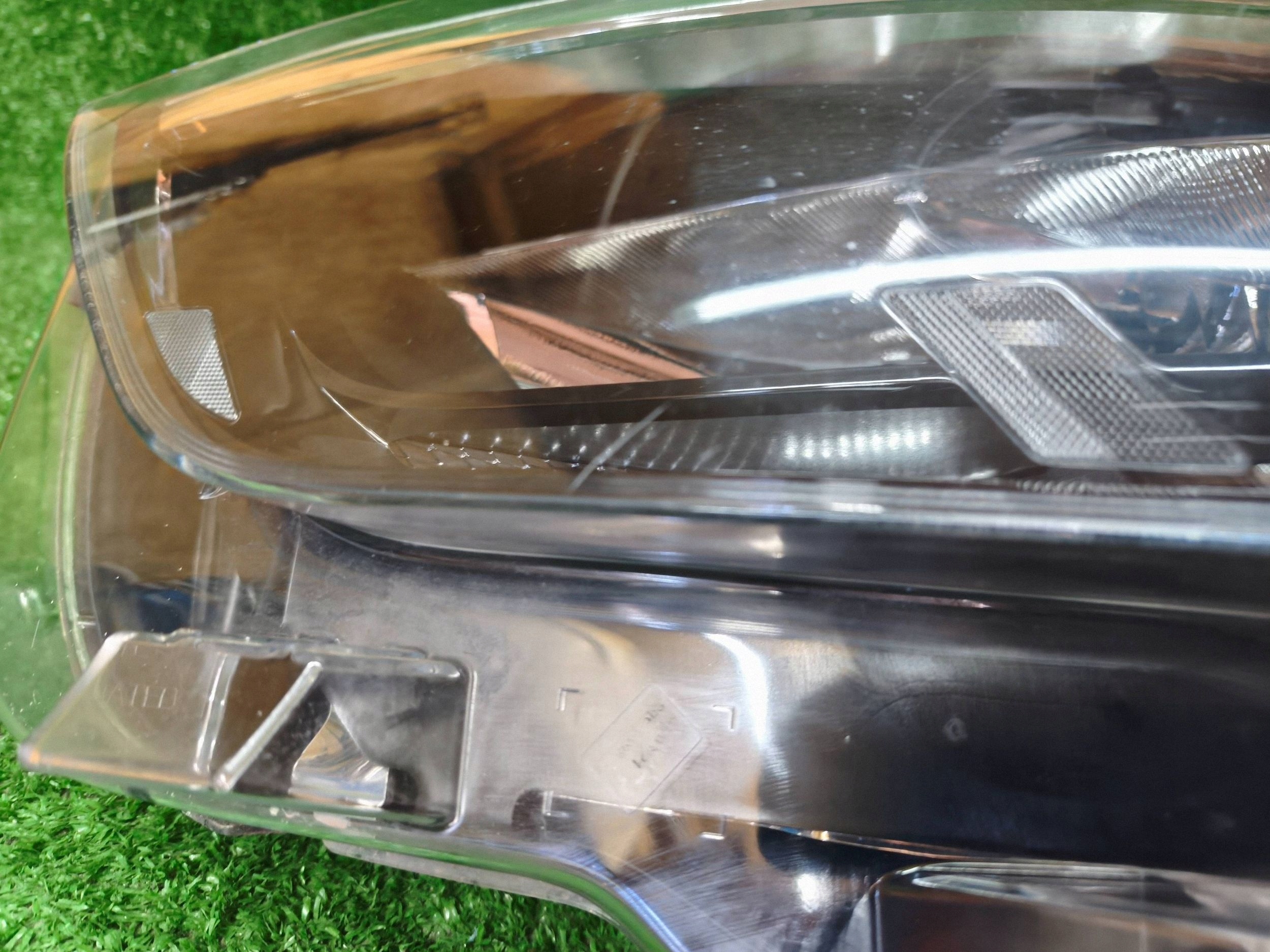 REFLEKTOR Gauche Avant OPEL COMBO E 18- NR.R1412