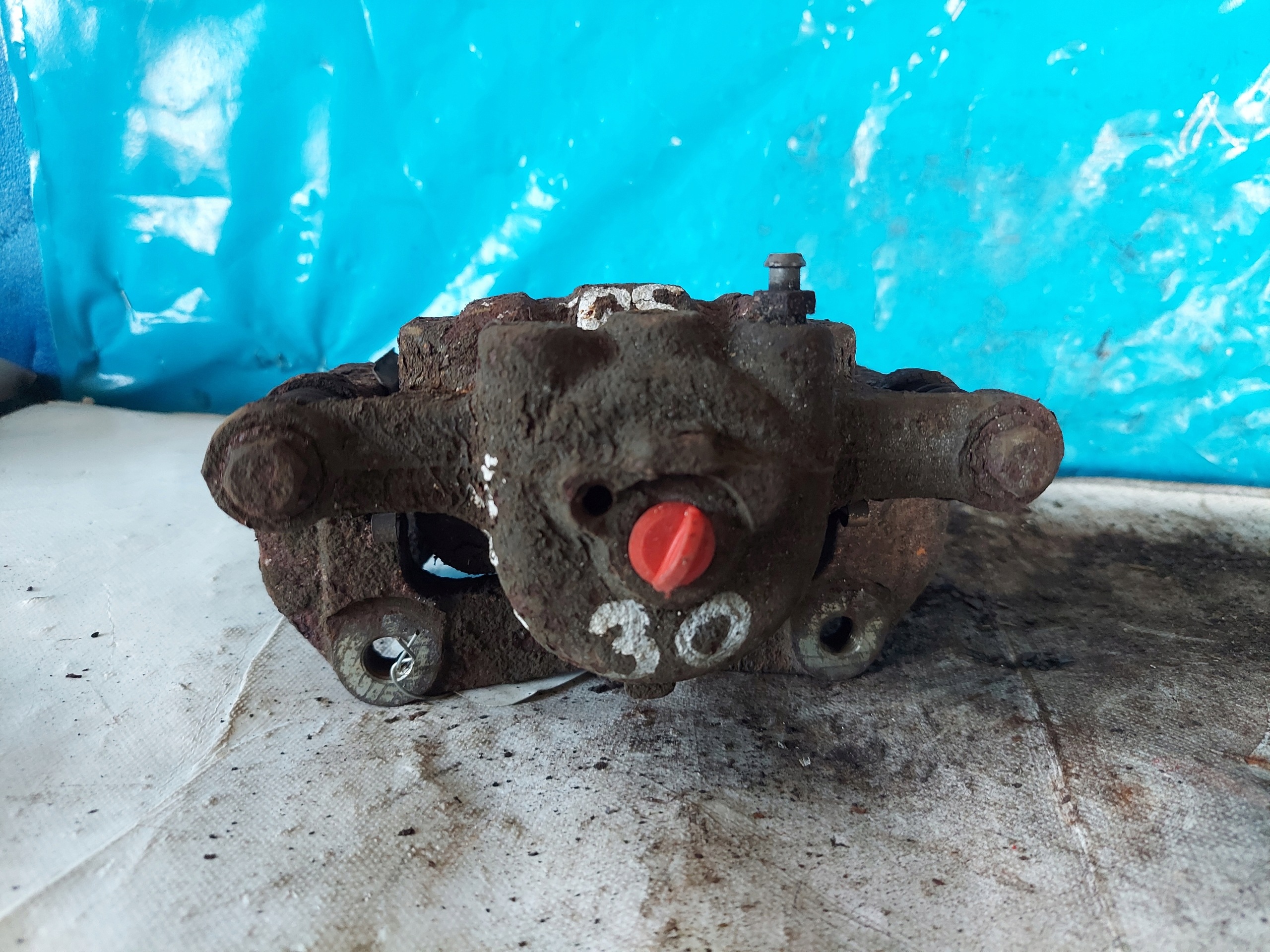 caliper FORD FIESTA MK7 1.6 TD PP 3736/E23V