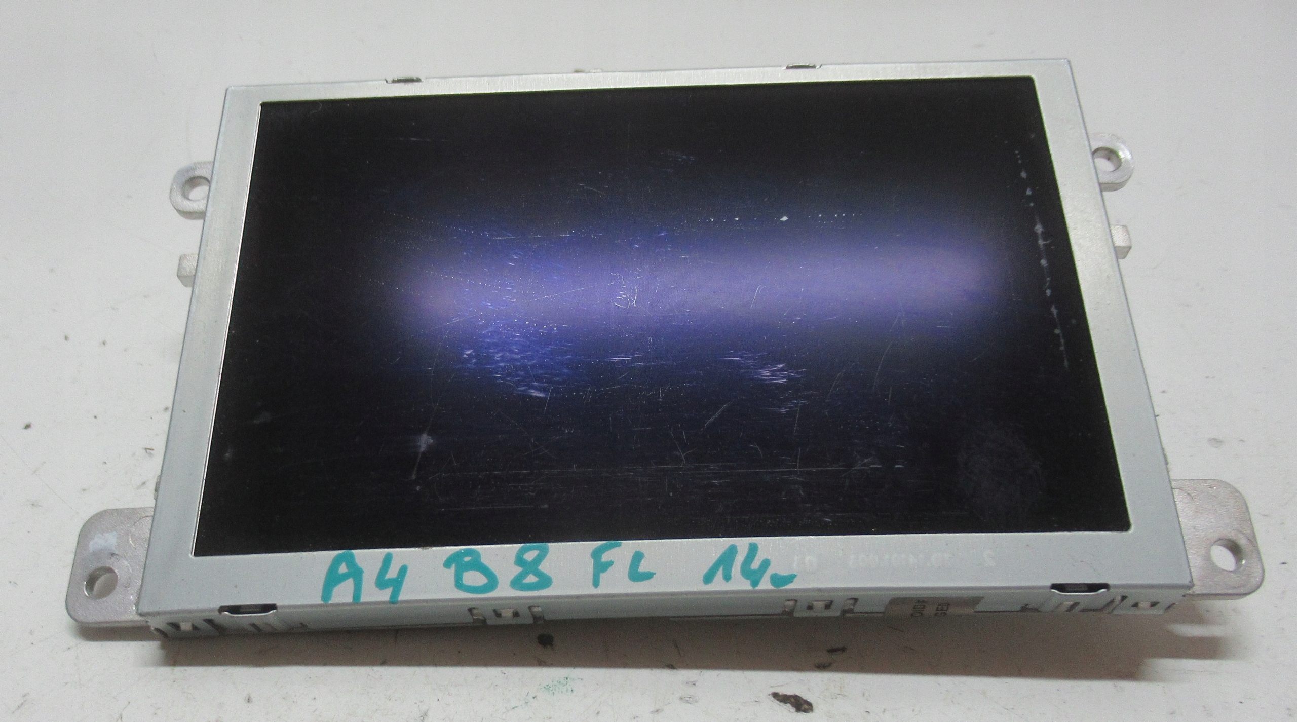 AUDI A4 B8 FL 2.0 TFSI 14R EKRAN display navigation devices 8R0919604A