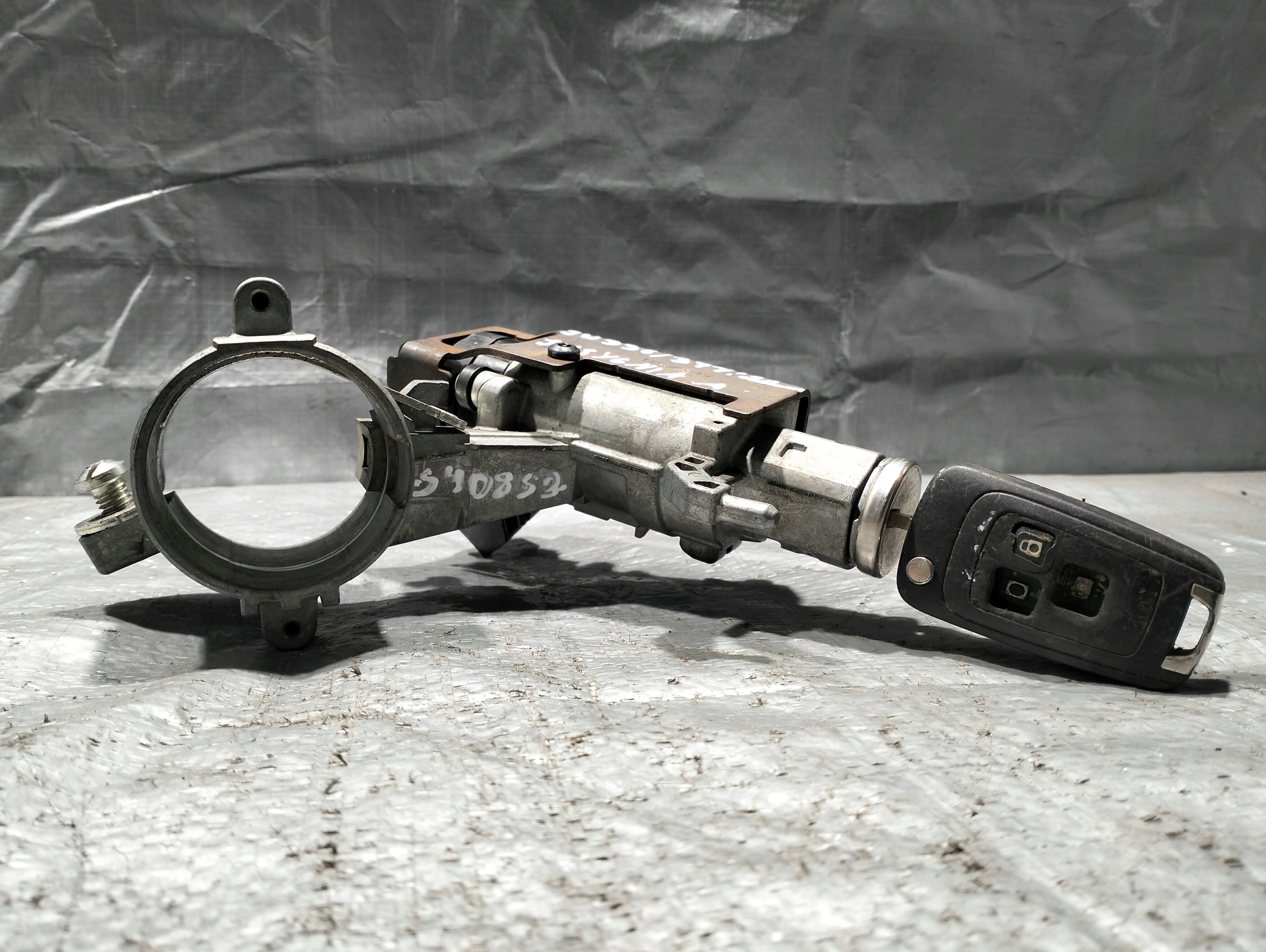 ignition key Opel Insignia A OE 13500549