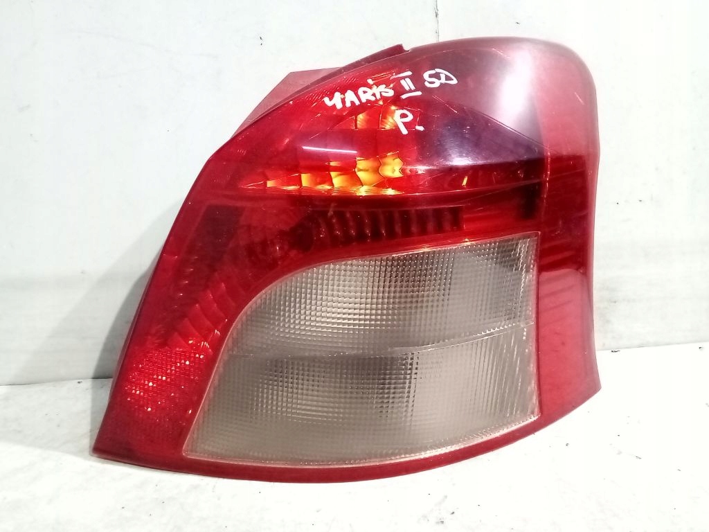 Toyota Yaris II 5D light right rear part rear