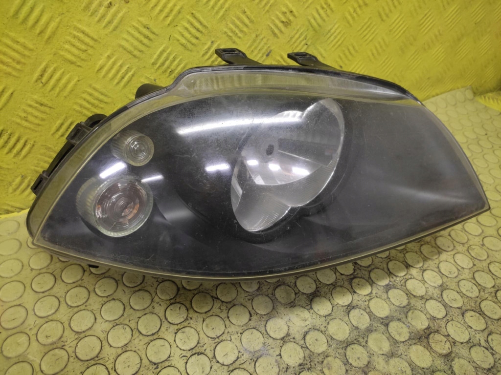 SEAT IBIZA III REFLEKTOR light right front