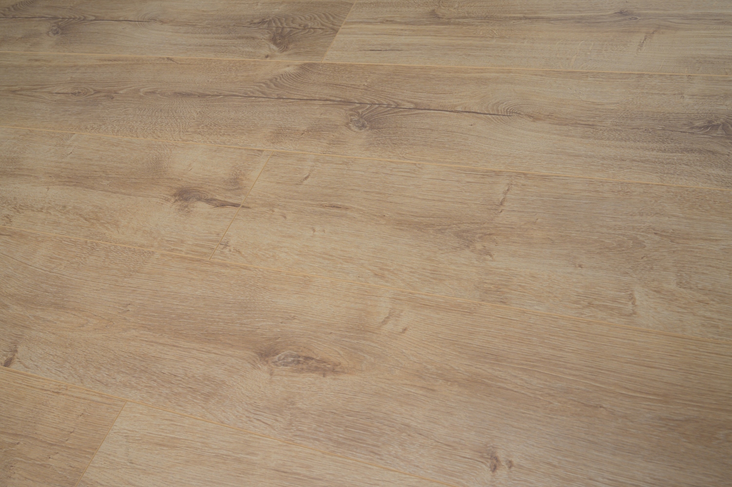 PANELE PODŁOGOWE KRONOTEX ADVANCED AC4 8mm V4 FUGA EAN (GTIN) 4032271188664