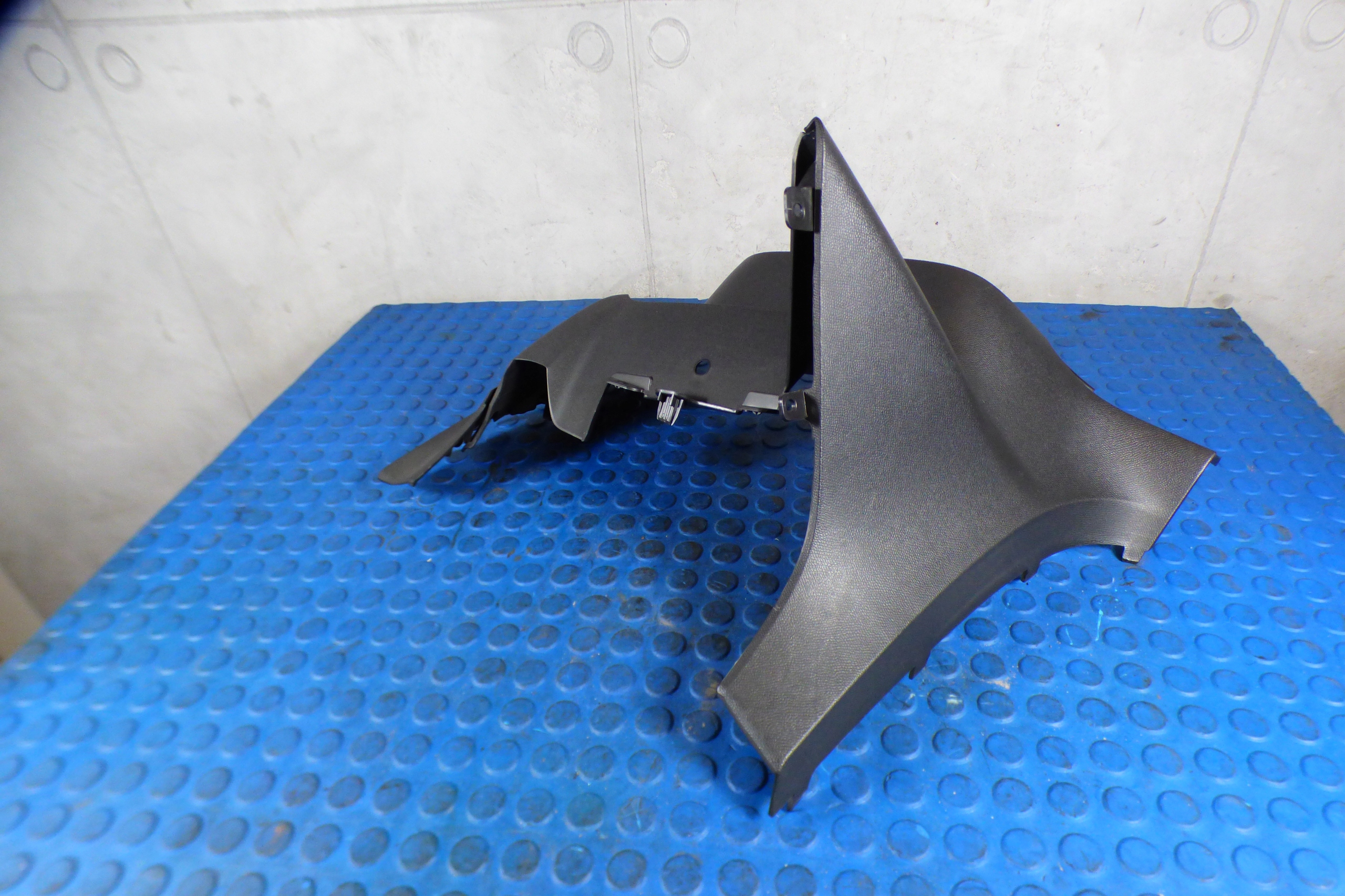 Blende Abdeckung konsole 39176106 OPEL CORSA F