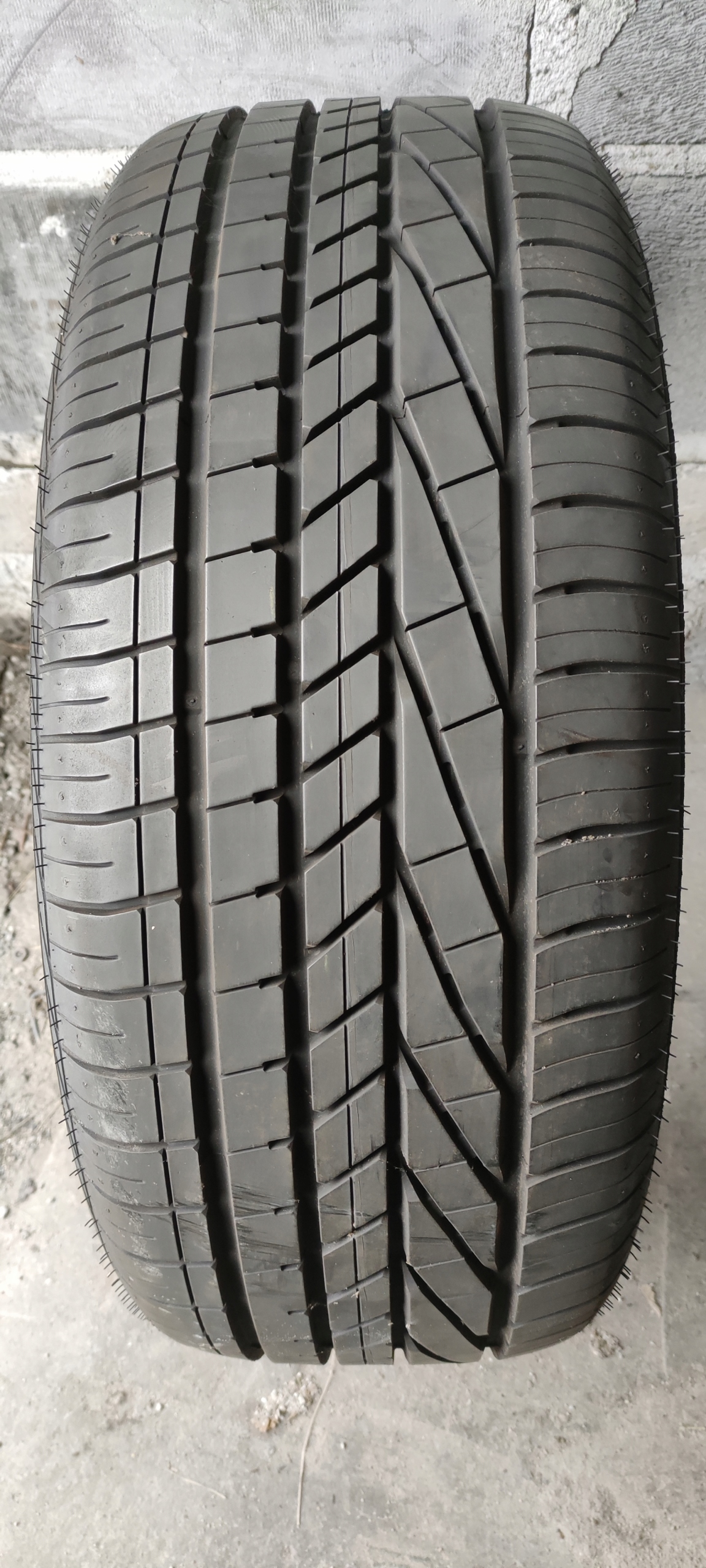 Goodyear Excellence 255 / 45R20 101 Вт rant захисний