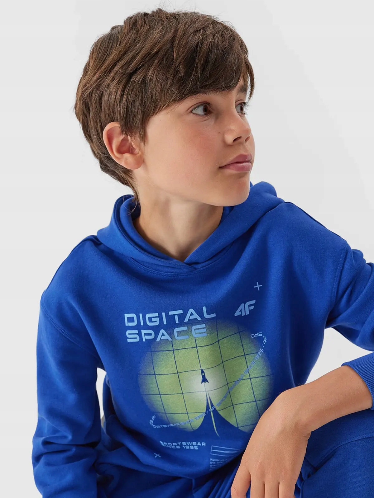 BLUZA CHŁOPIĘCA 4F DRESOWA Z KAPTUREM AW23M632 Bohater brak