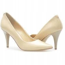 Béžové kožené lodičky elegantní dámské boty na podpatku Sala 40