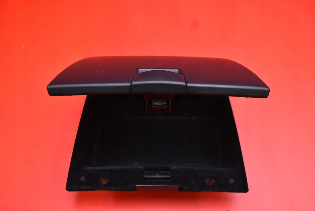 Handschuhfach mitte 84745-2B000 HYUNDAI SANTA FE 2 II 06-10