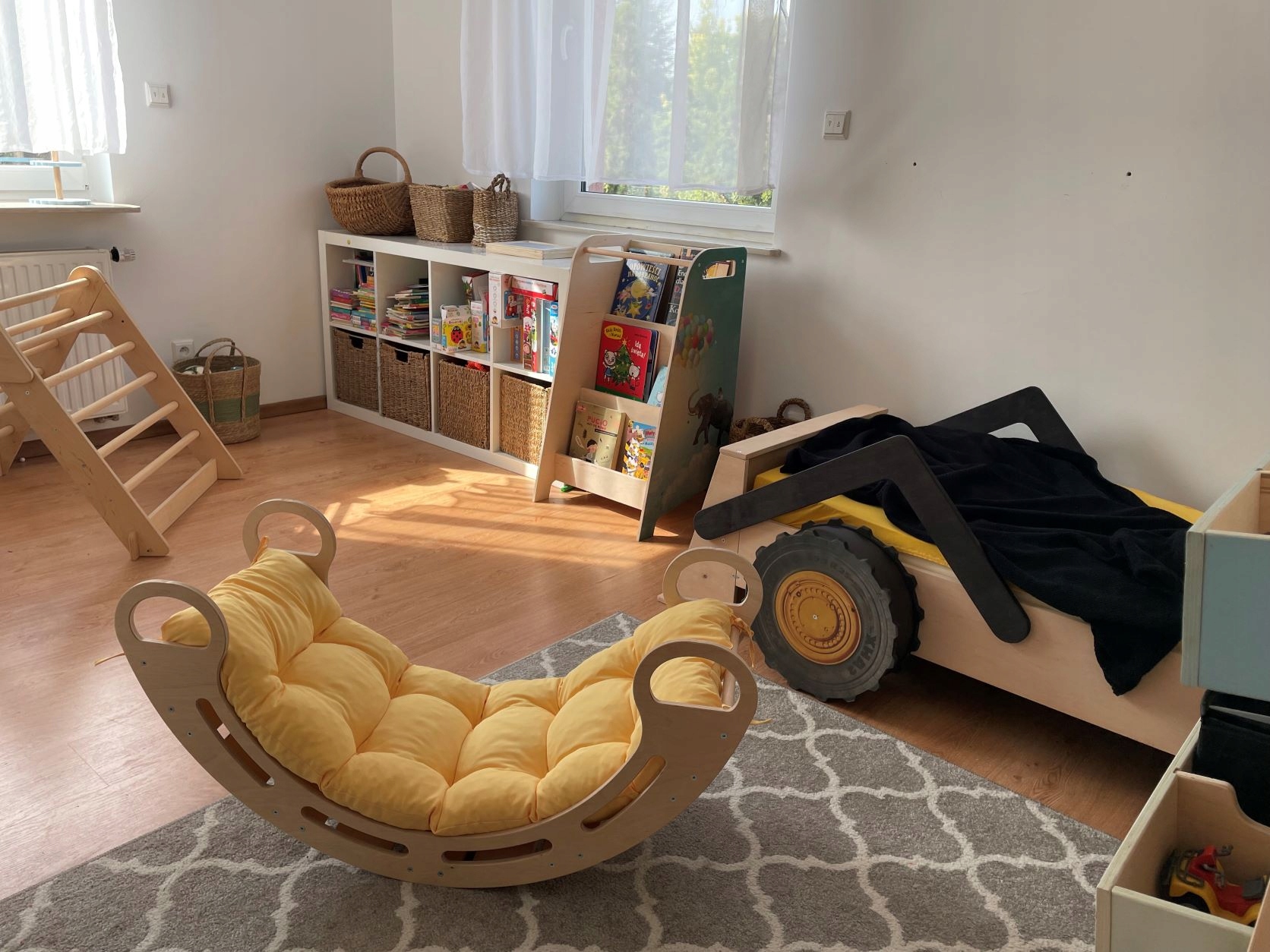 Bujak drewniany z poduszką , bujaczek i poduszka Materiał drewno