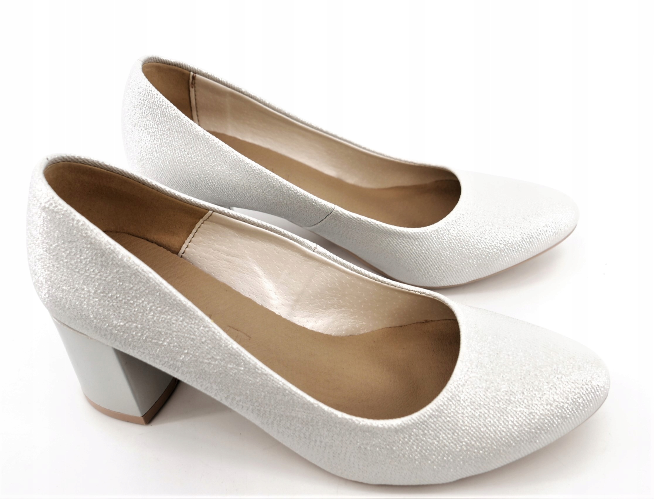 

Aga But Polskie Czółenka Damskie Srebrne R37