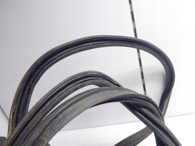 DAEWOO LANOS USZCZELKA KLAPY BAGAŻNIKA TYŁ HB Producent części Daewoo OE