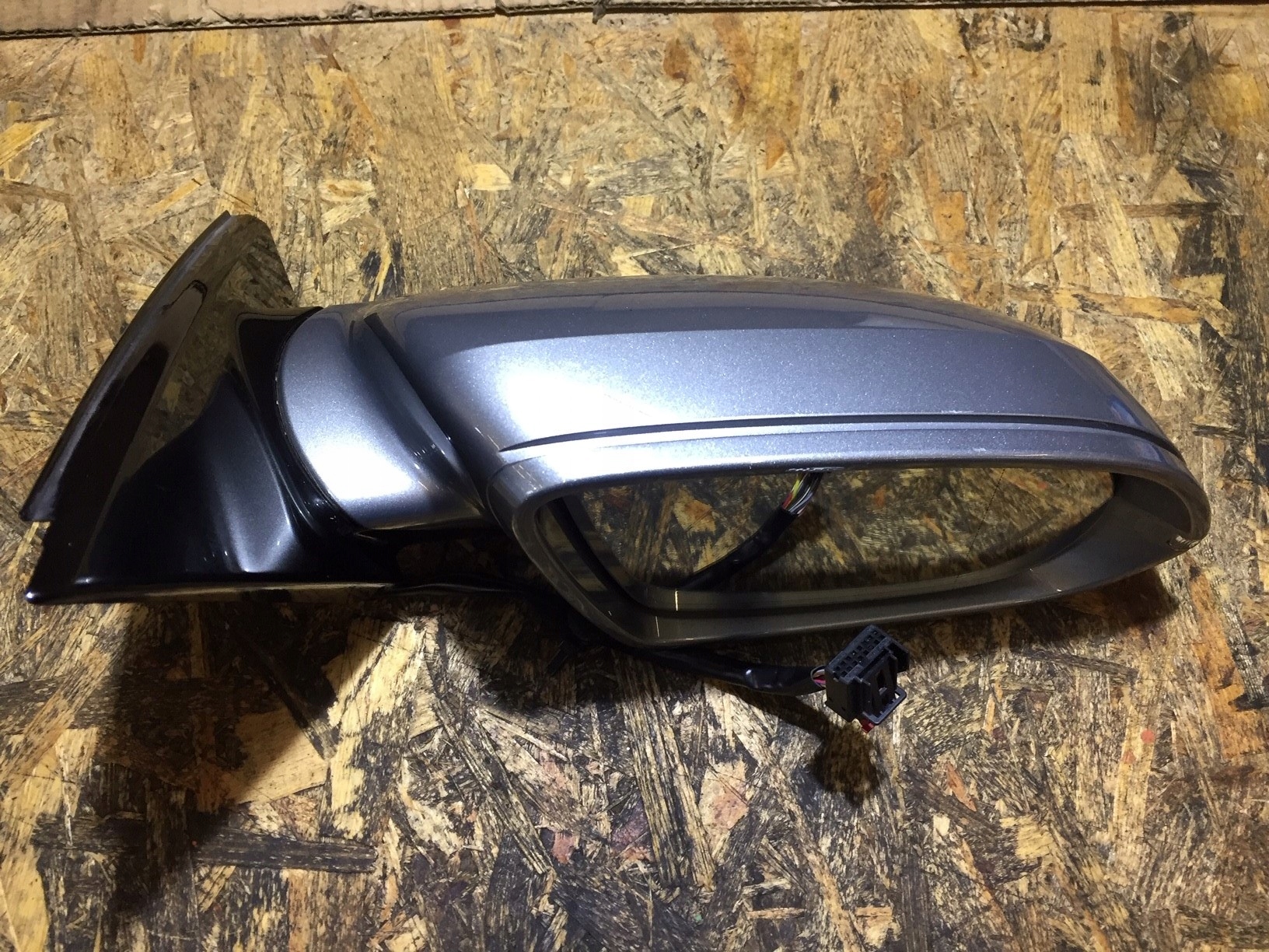 AUDI A8 D4 LUSTERKO PRAWE 14 PIN LY7G FOTOCHROM