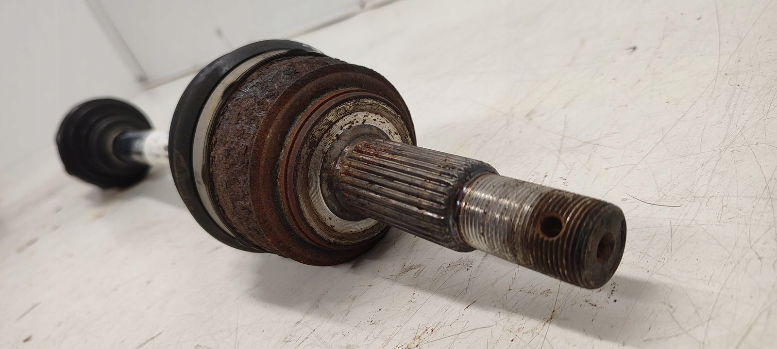 semi-axis left short. Renault Kadjar 1,3 TCE