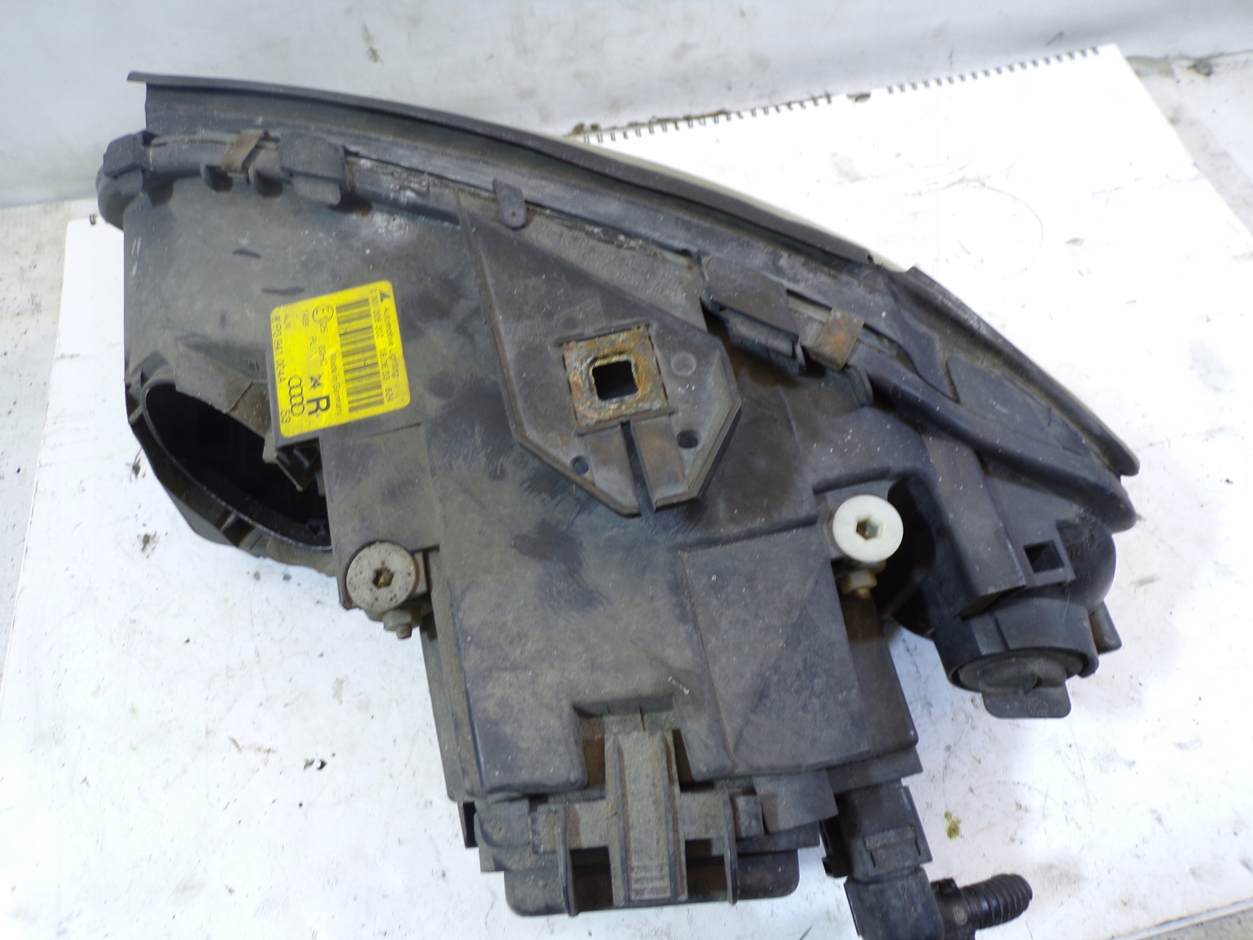 light front front right AUDI A3 8P before lift small grill (1) (K1)