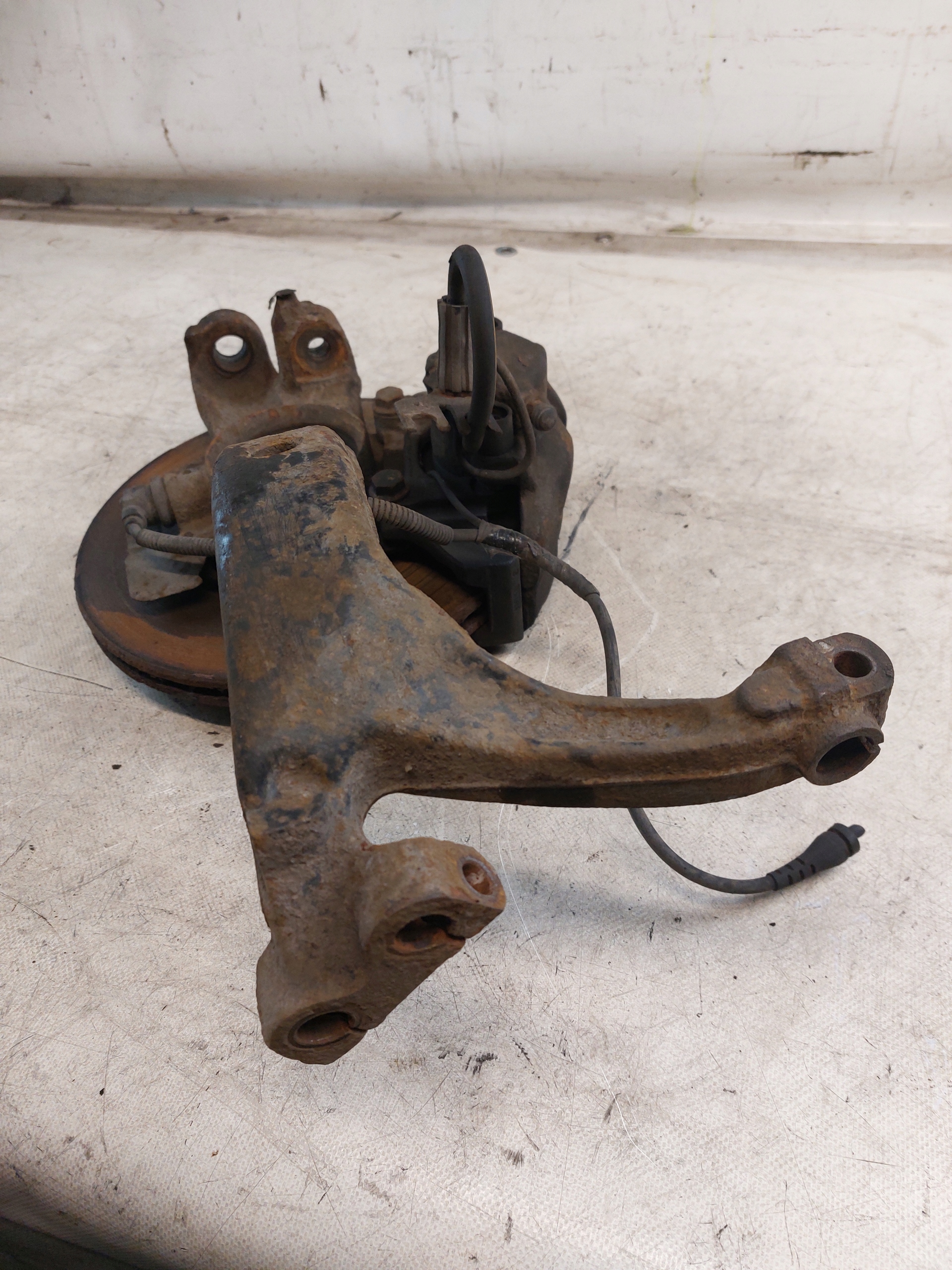 swing left front AUDI A6 C5 2.5TDI