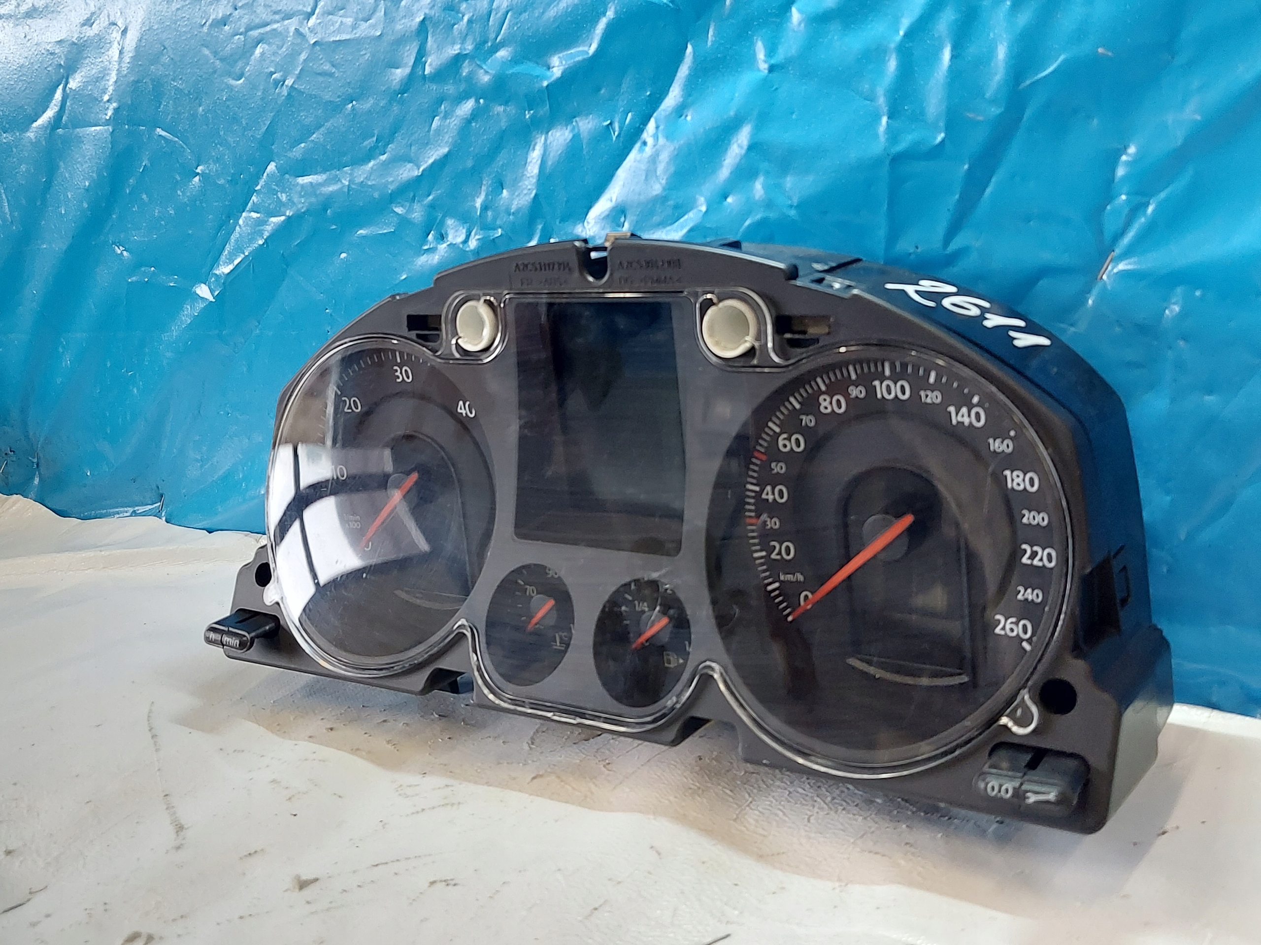 dials clock PASSAT B6 2.0 TDI 3C0920871