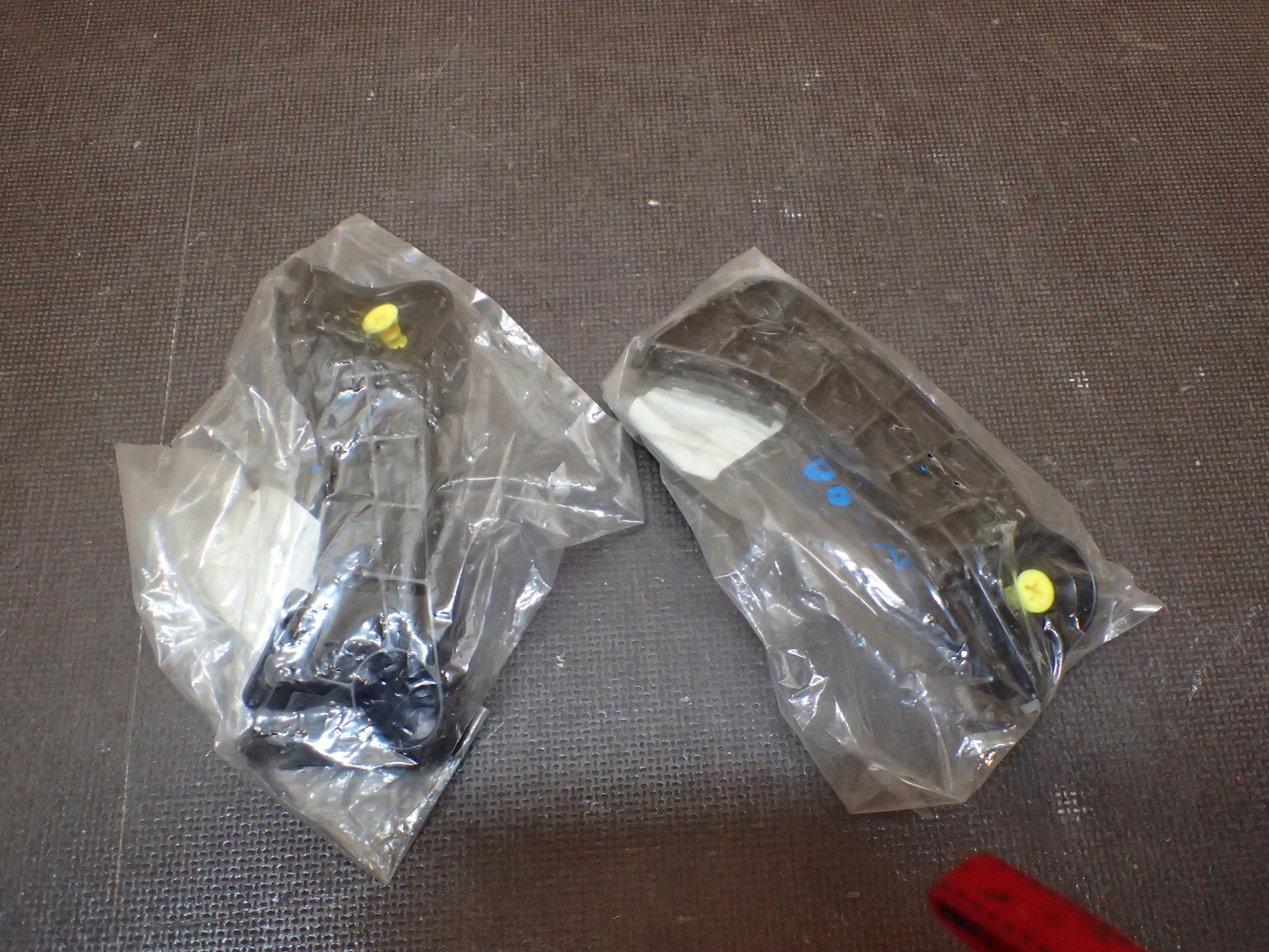 BUMPER BRACKET FRONT TOYOTA RAV 4 08-12 RIGHT