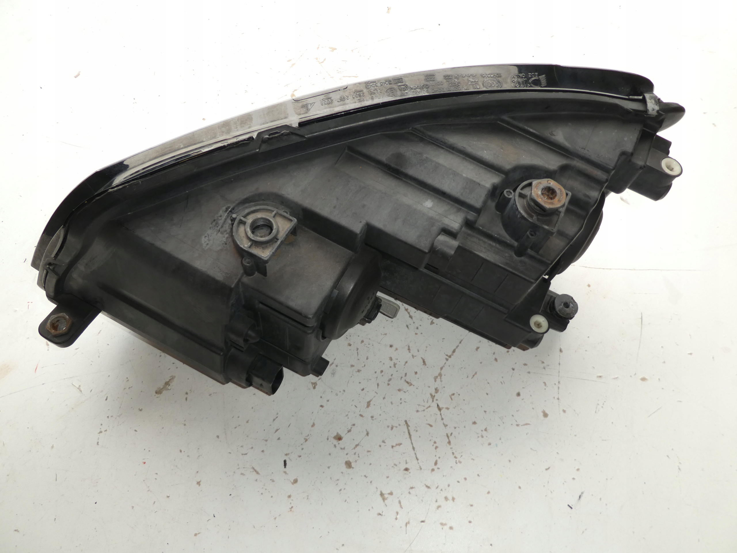 VW TOURAN II light right front 1T1941006G